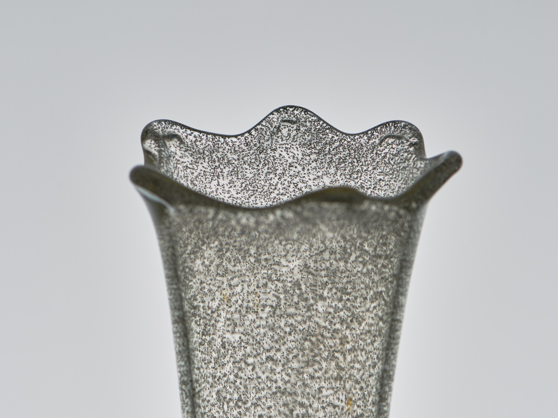 Vase image 3