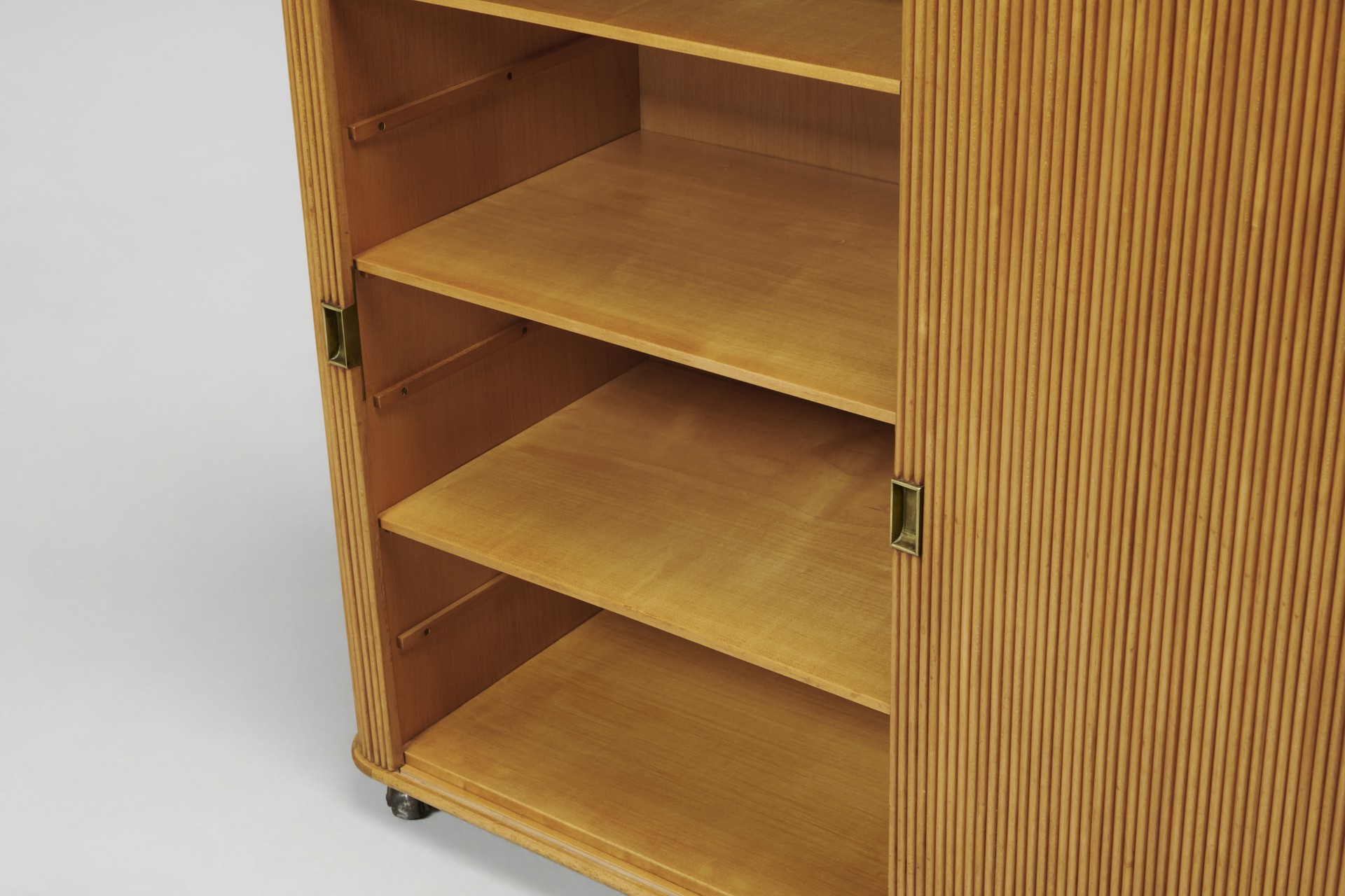 Cabinet image 8