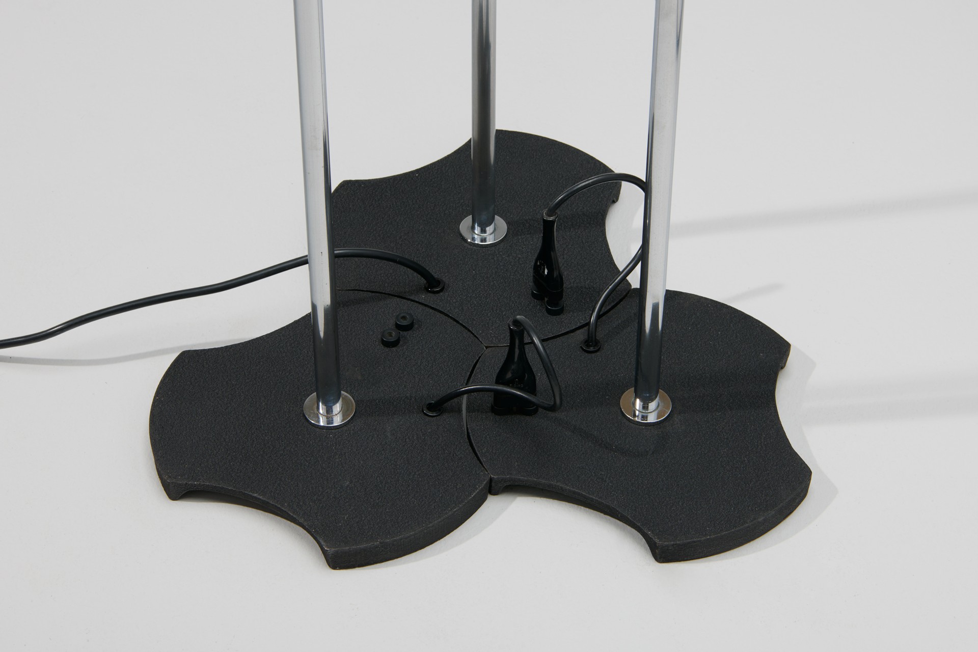 Set of Three Floor lamps image 3