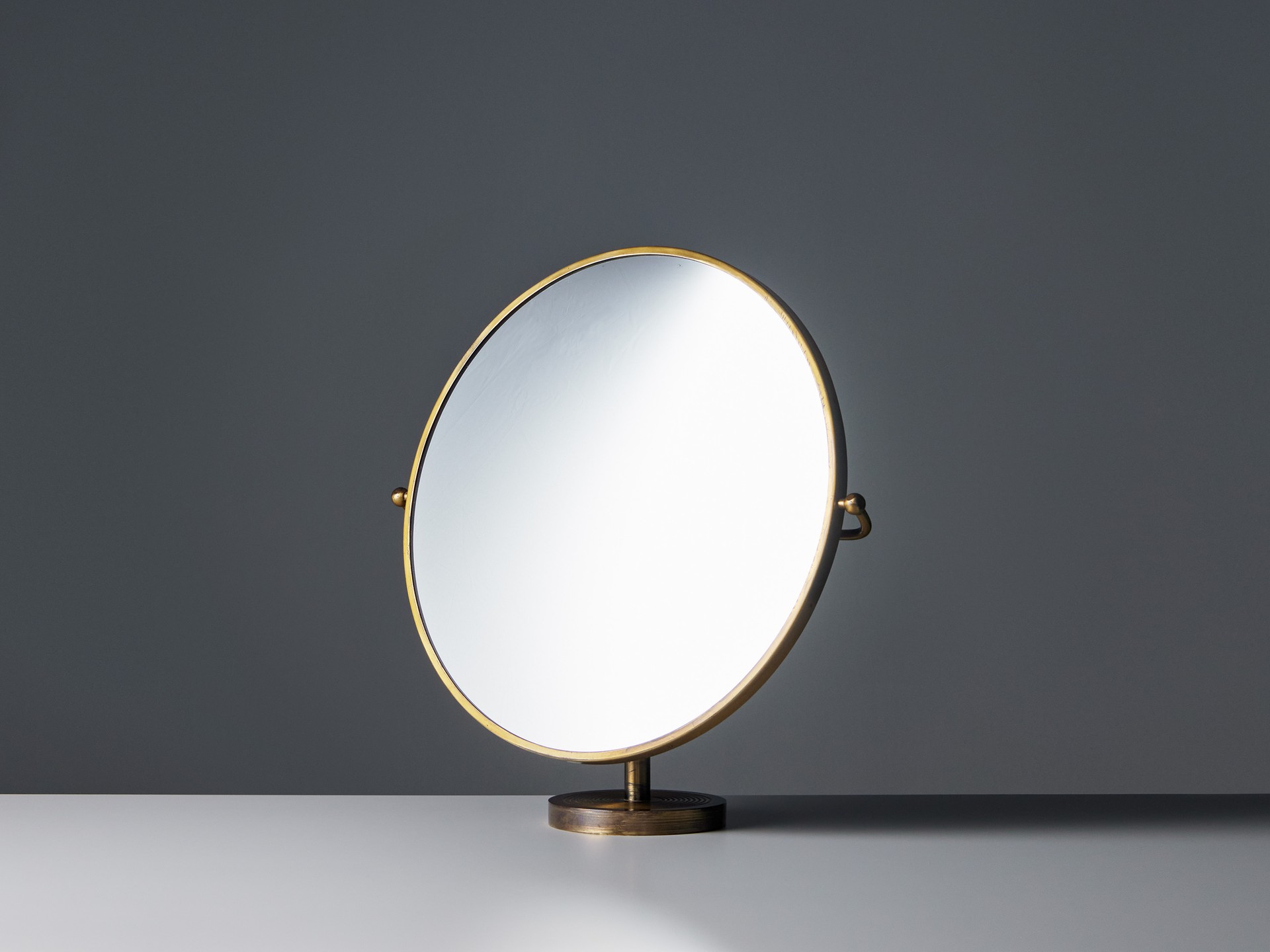 Adjustable Table Mirror