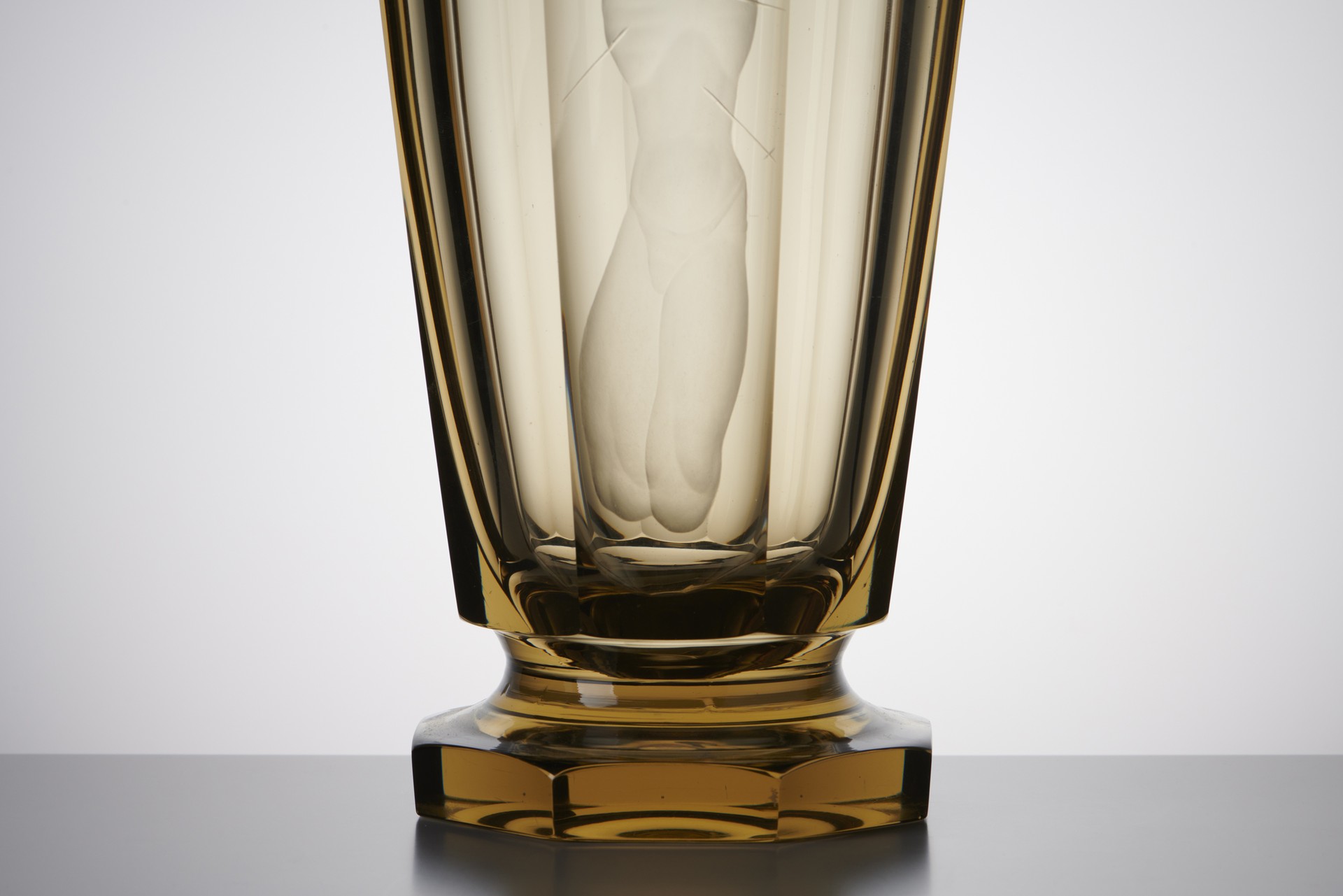 Saint Sebastian Vase image 5