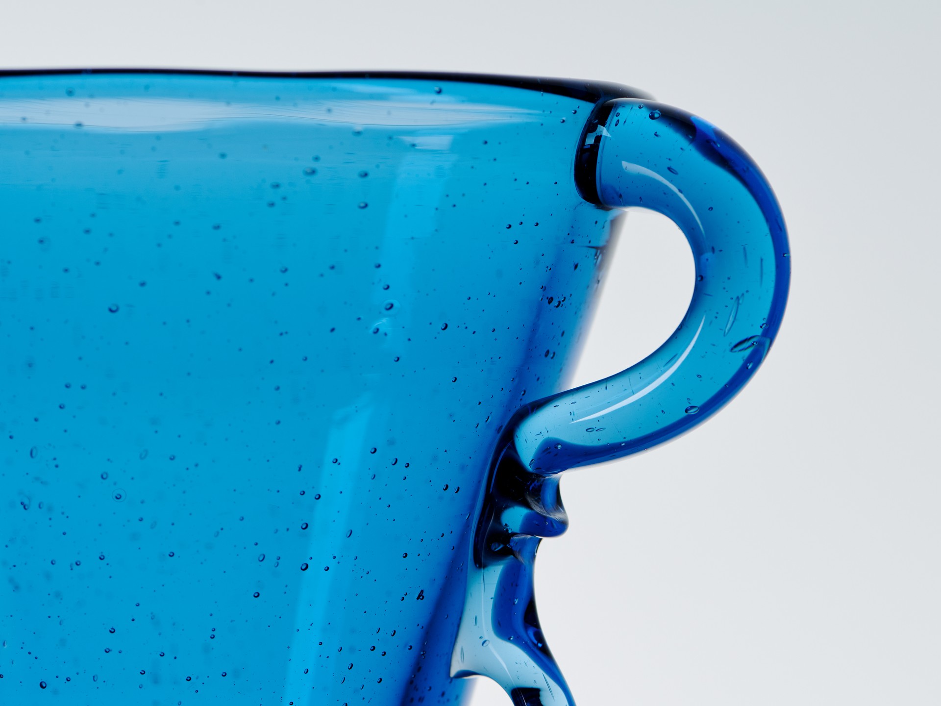 Vase image 4