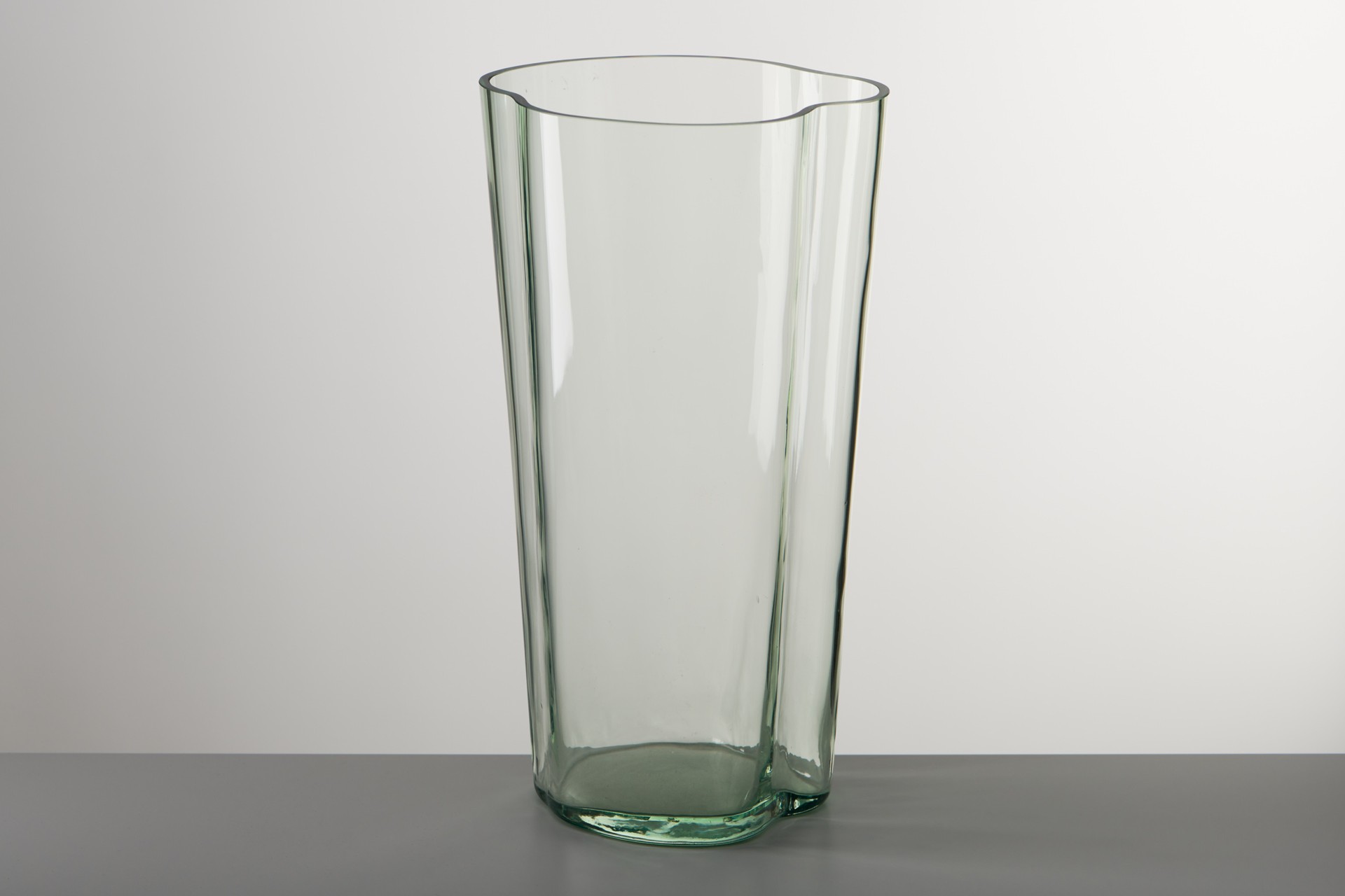 Vase image 2
