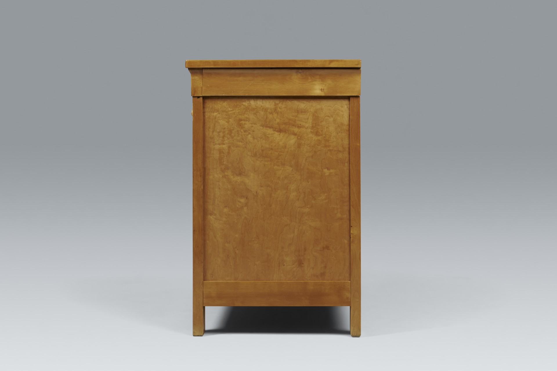 Jugend Chest of Drawers image 3