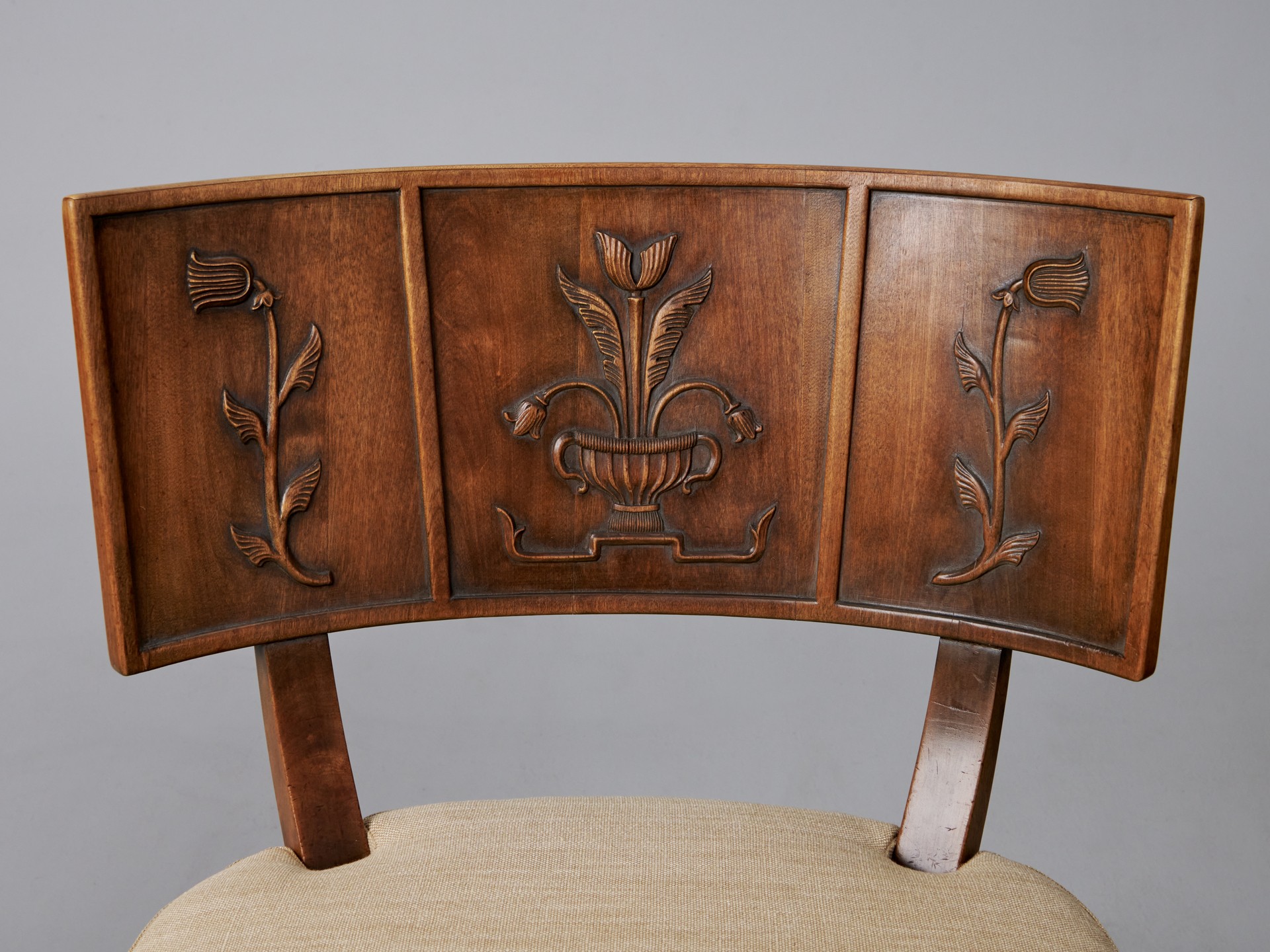 'Caesar' Chairs image 6