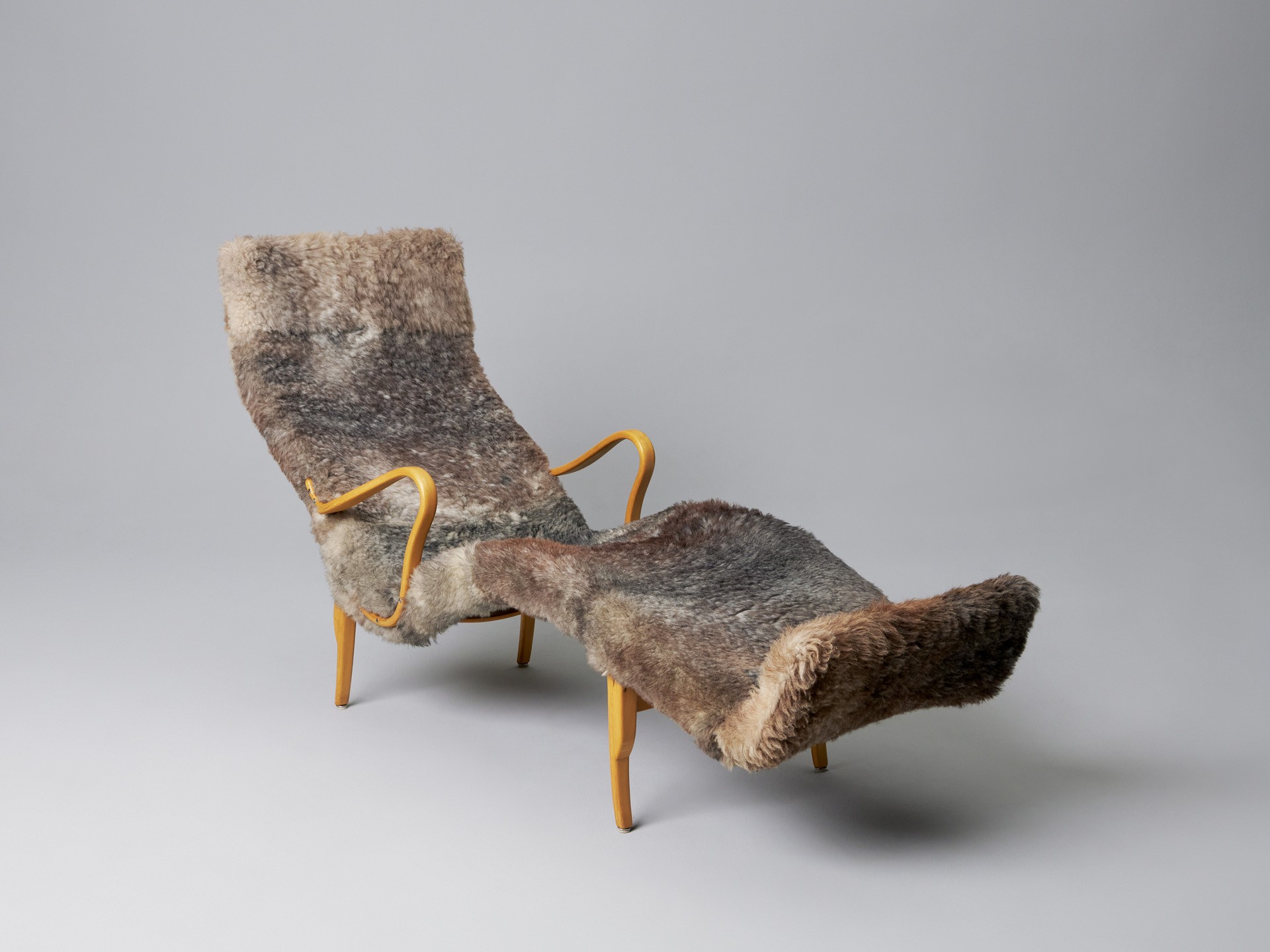 'Pernilla 3' Lounge Chair image 2
