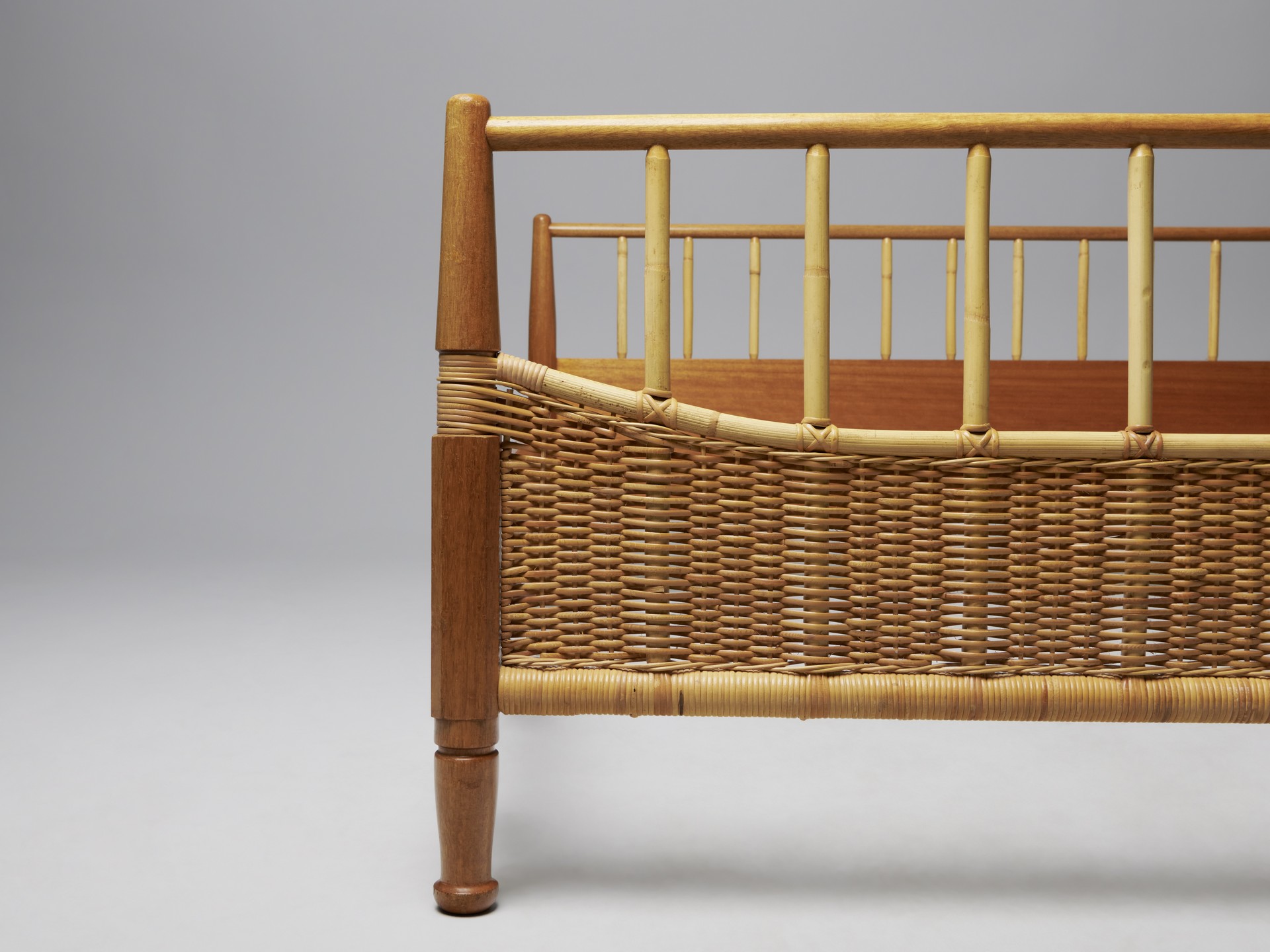 Bed image 4