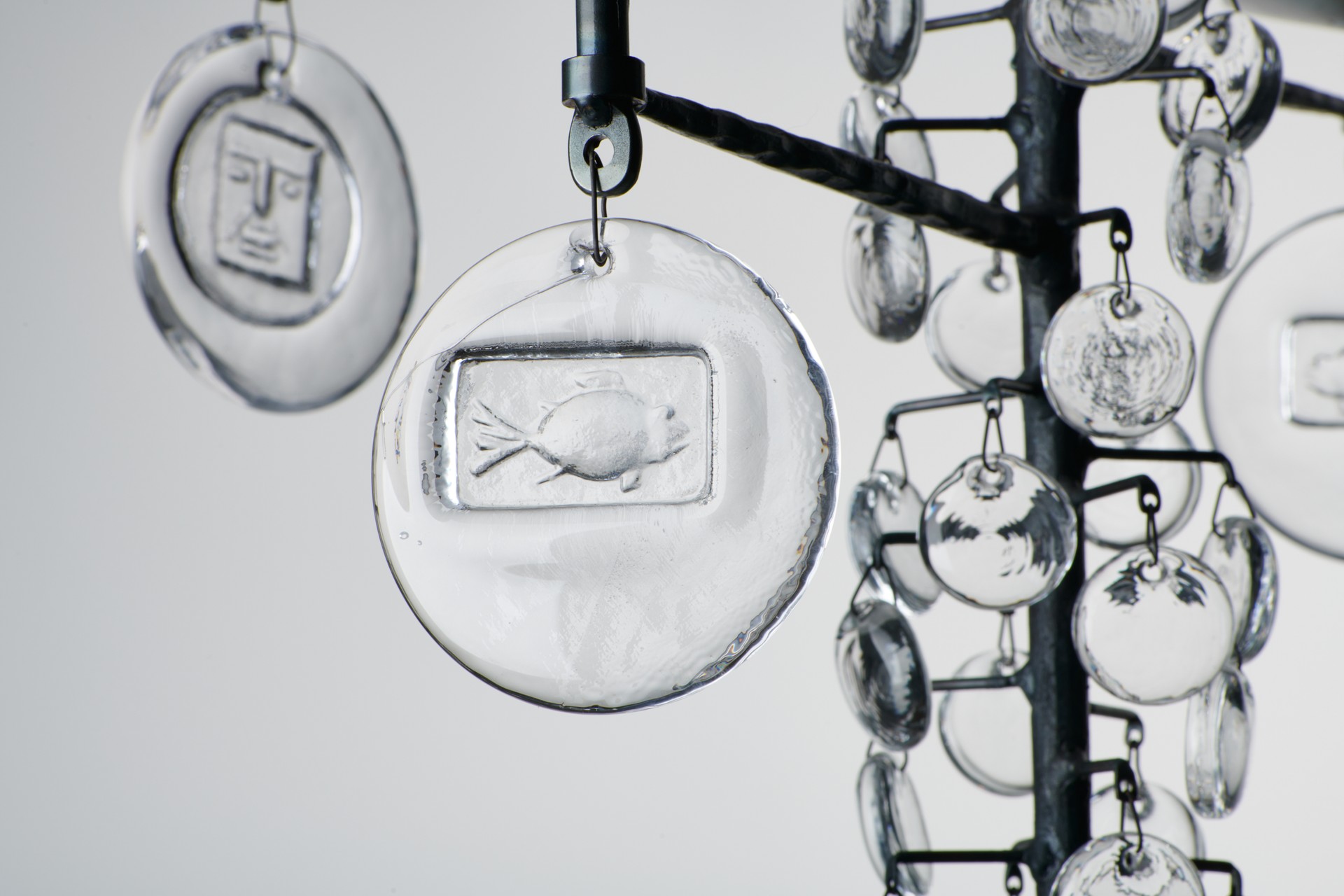 Chandelier image 3
