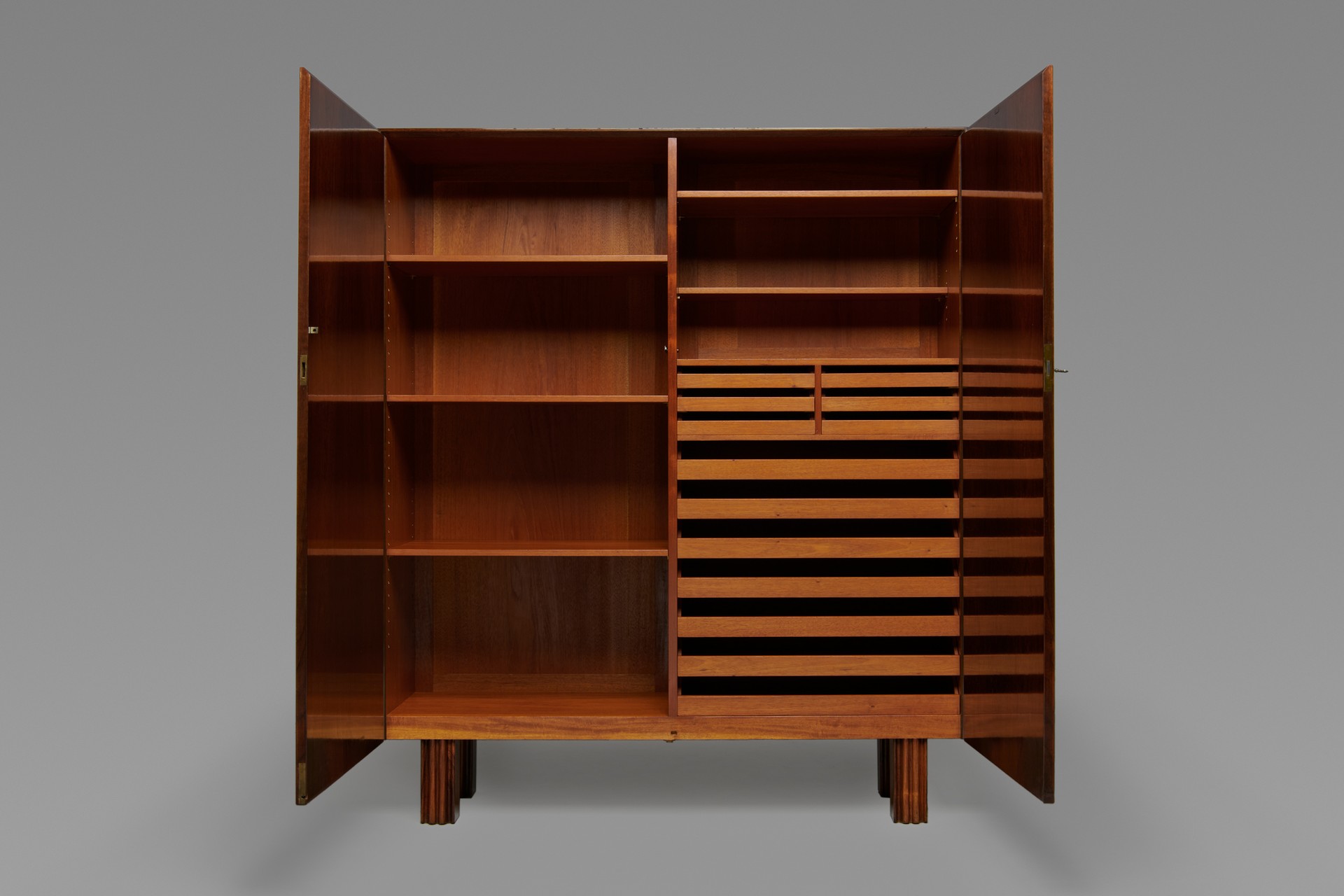 Cabinet image 6