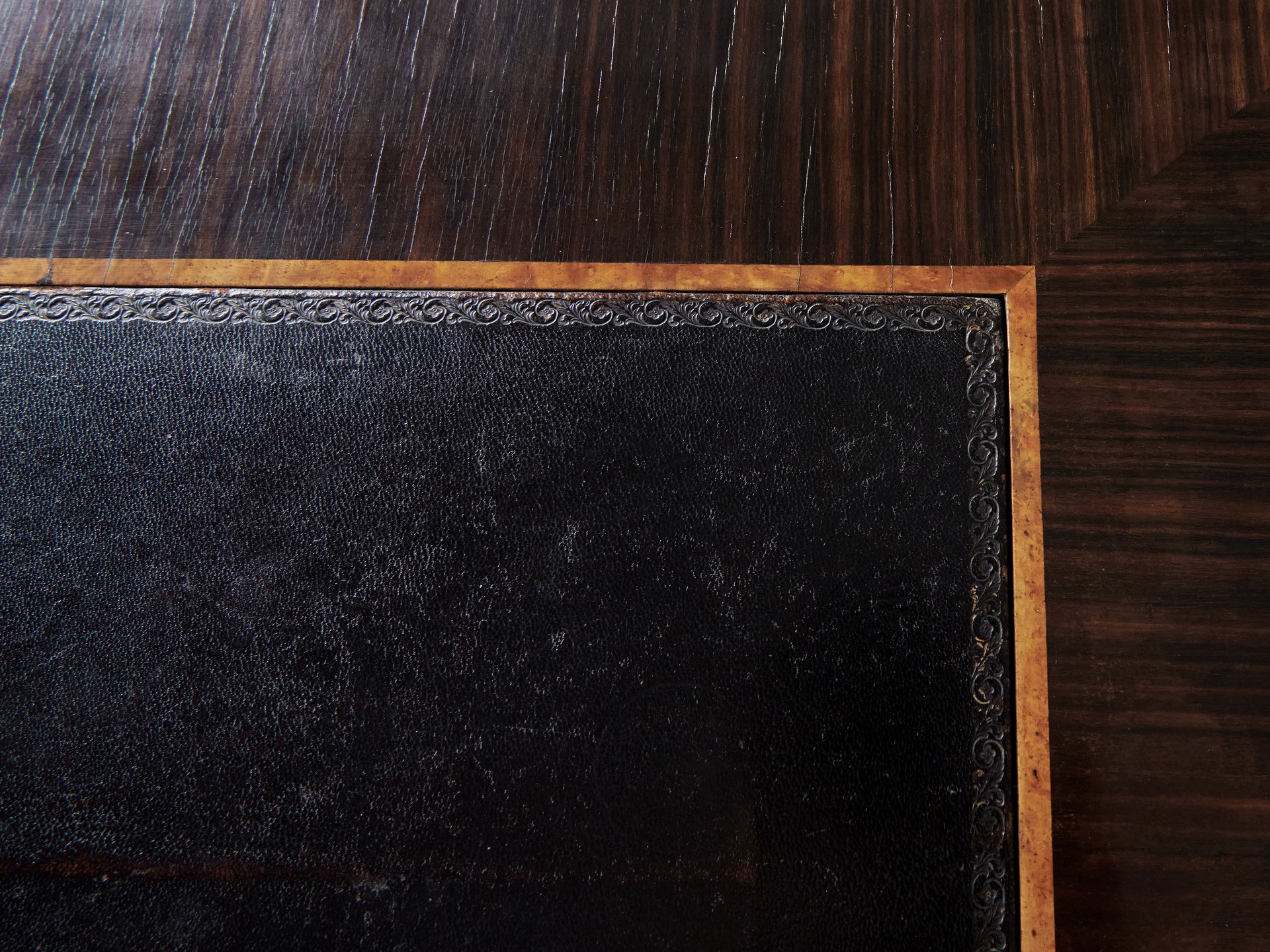 Neoclassical Desk image 8