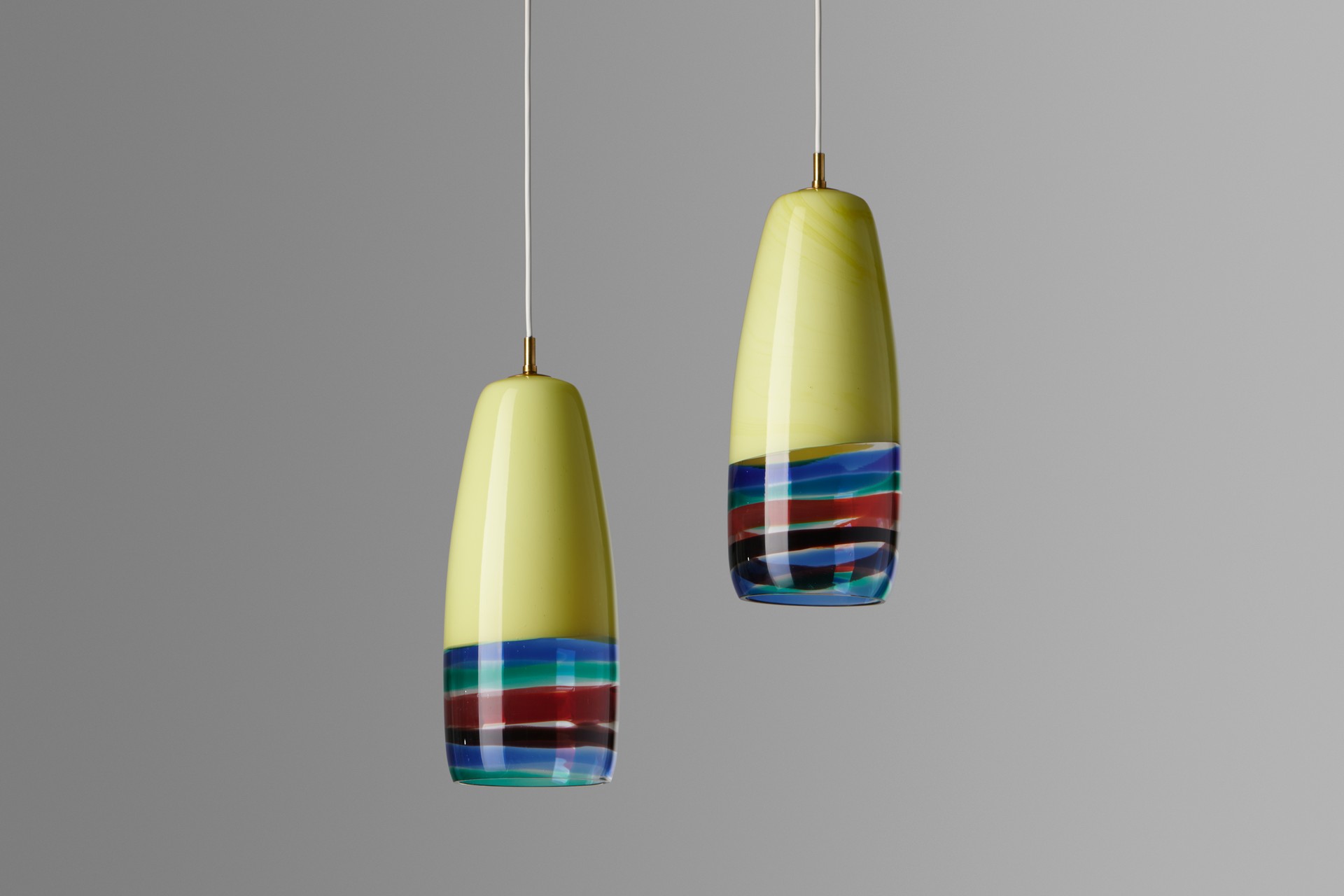 Pair of 'Sigaro' Pendant Lights image 2