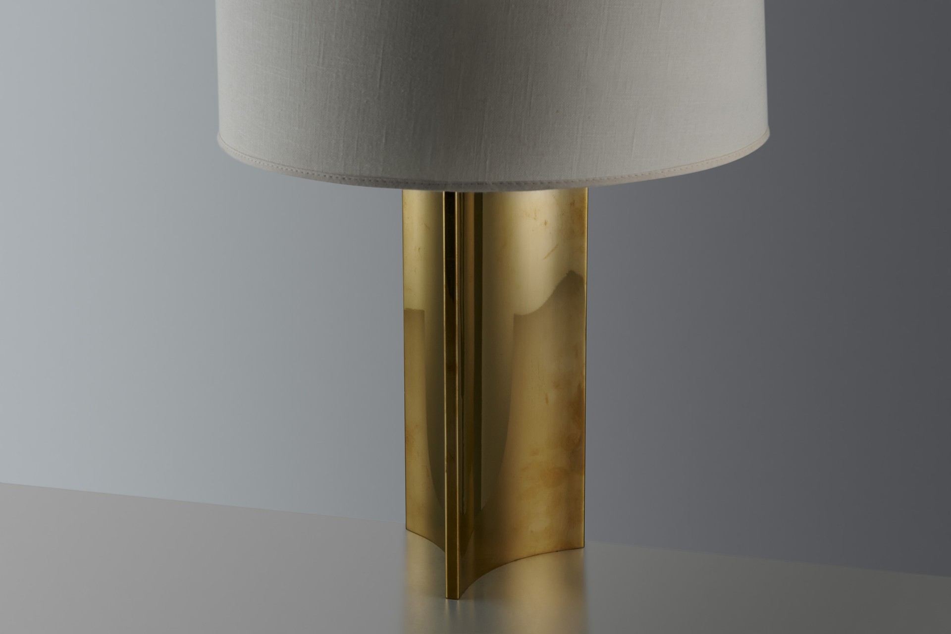 Table Lamp image 3