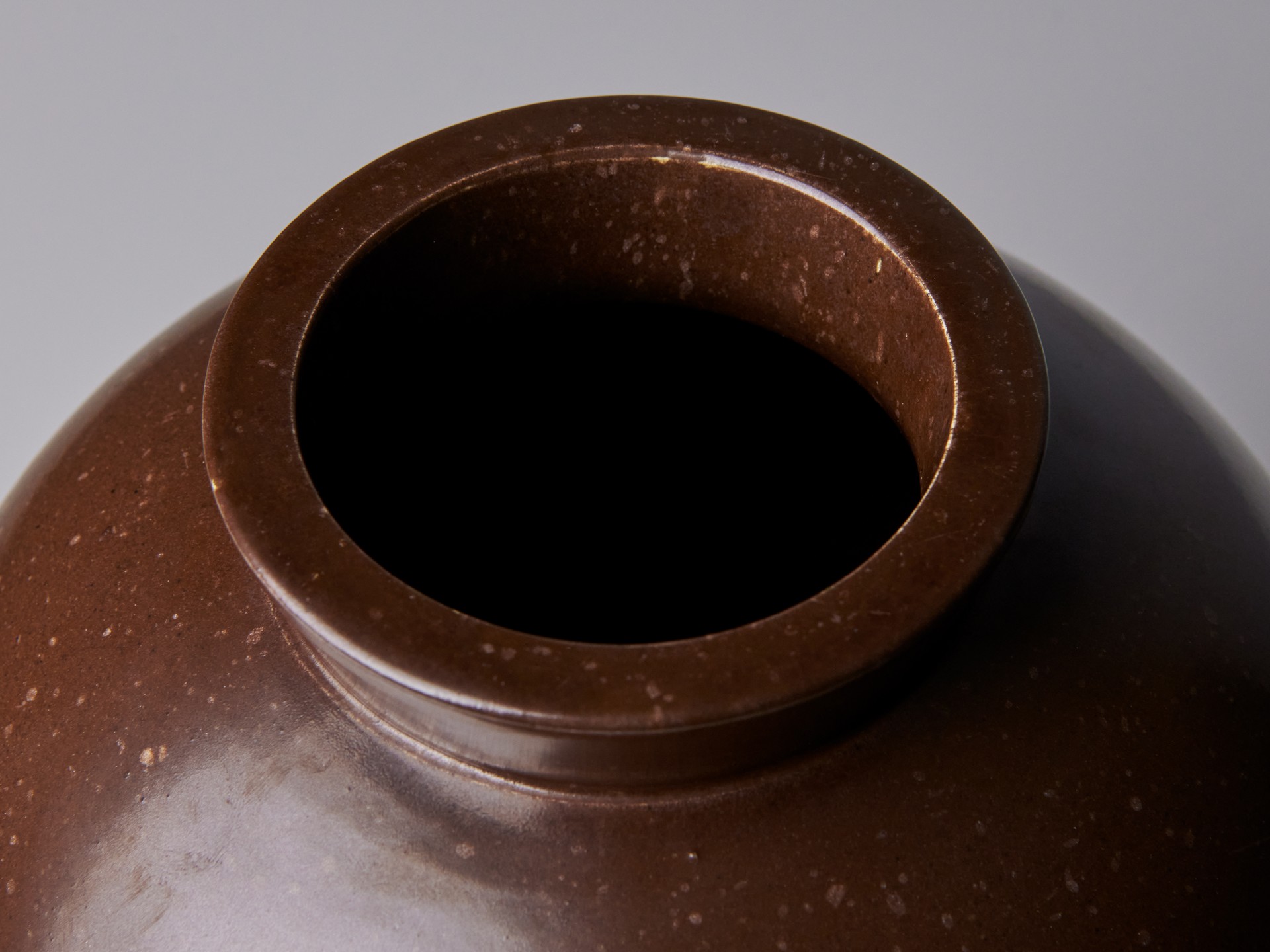 Vase image 3
