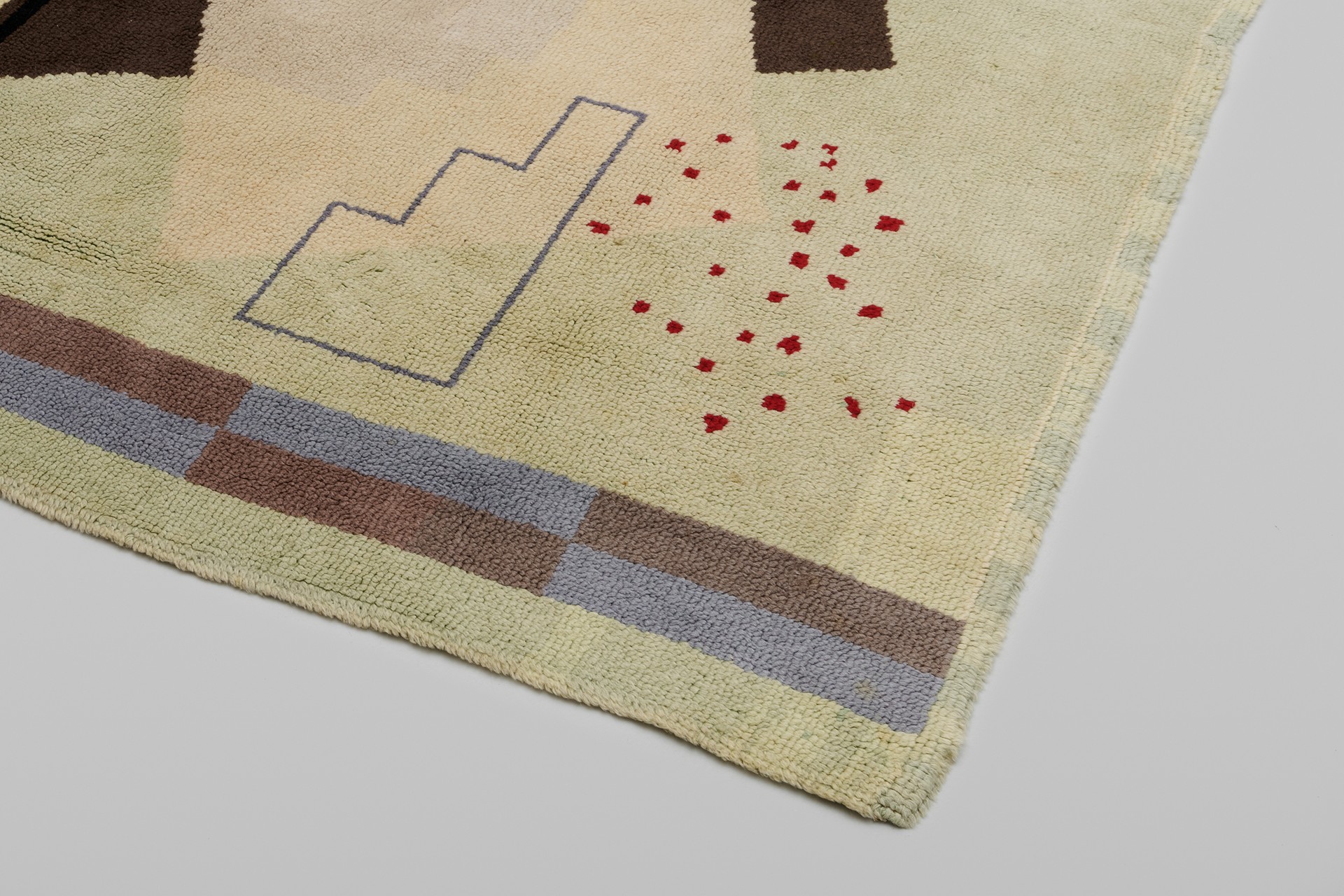 Important Modernist carpet image 3