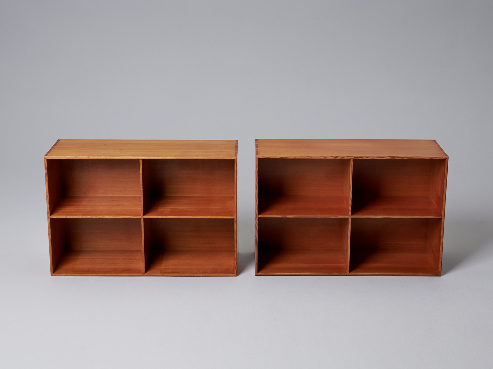 Pair of Oregon pine Bookcases image 2