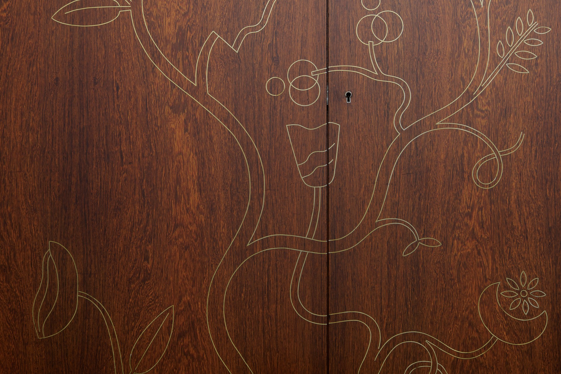 Cabinet image 3