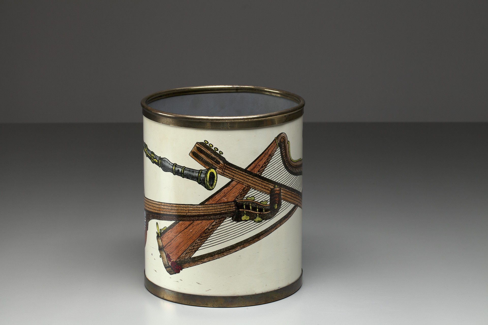 Wastepaper Bin image 2