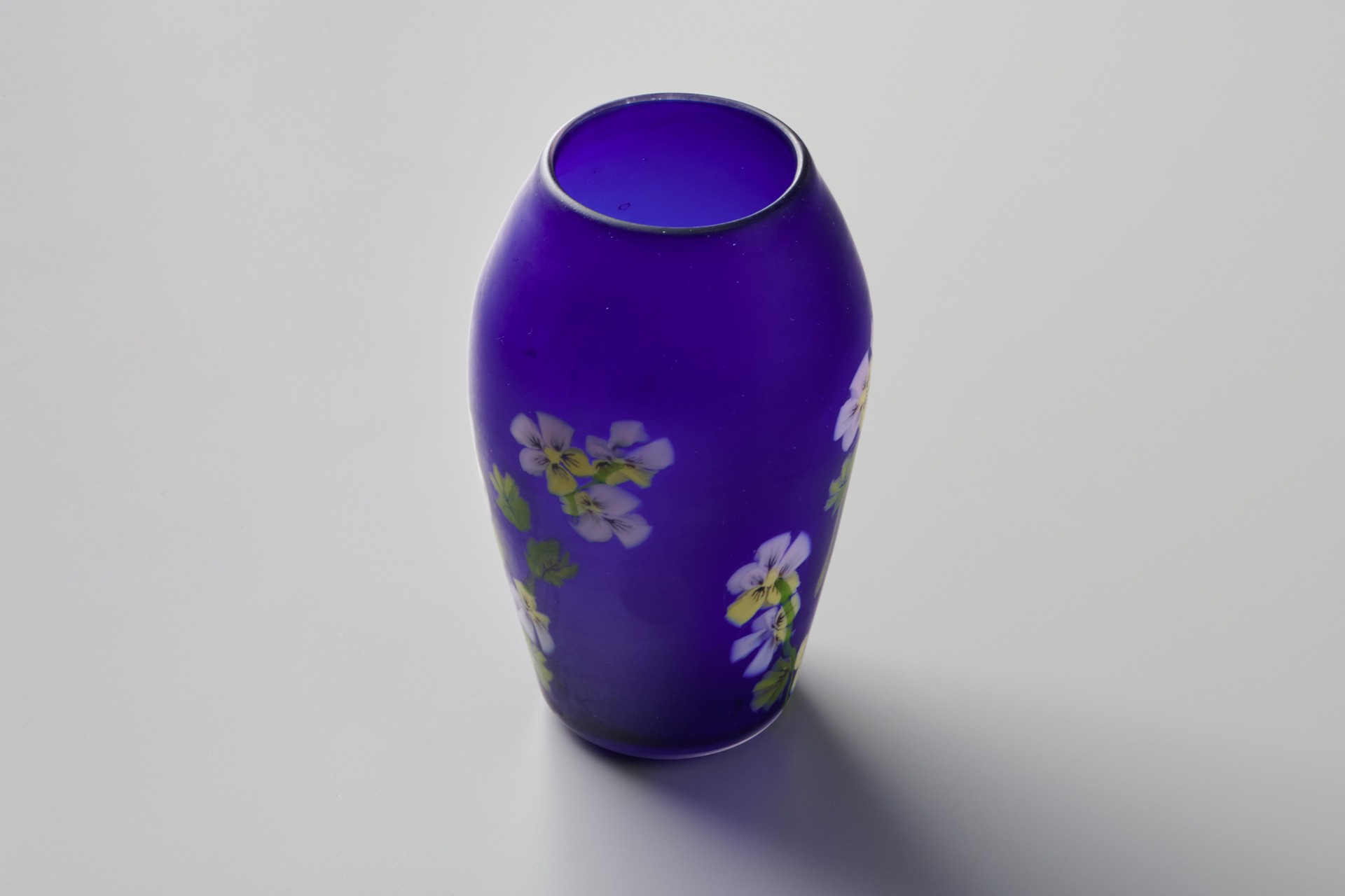 Inlaid Glass vase image 5