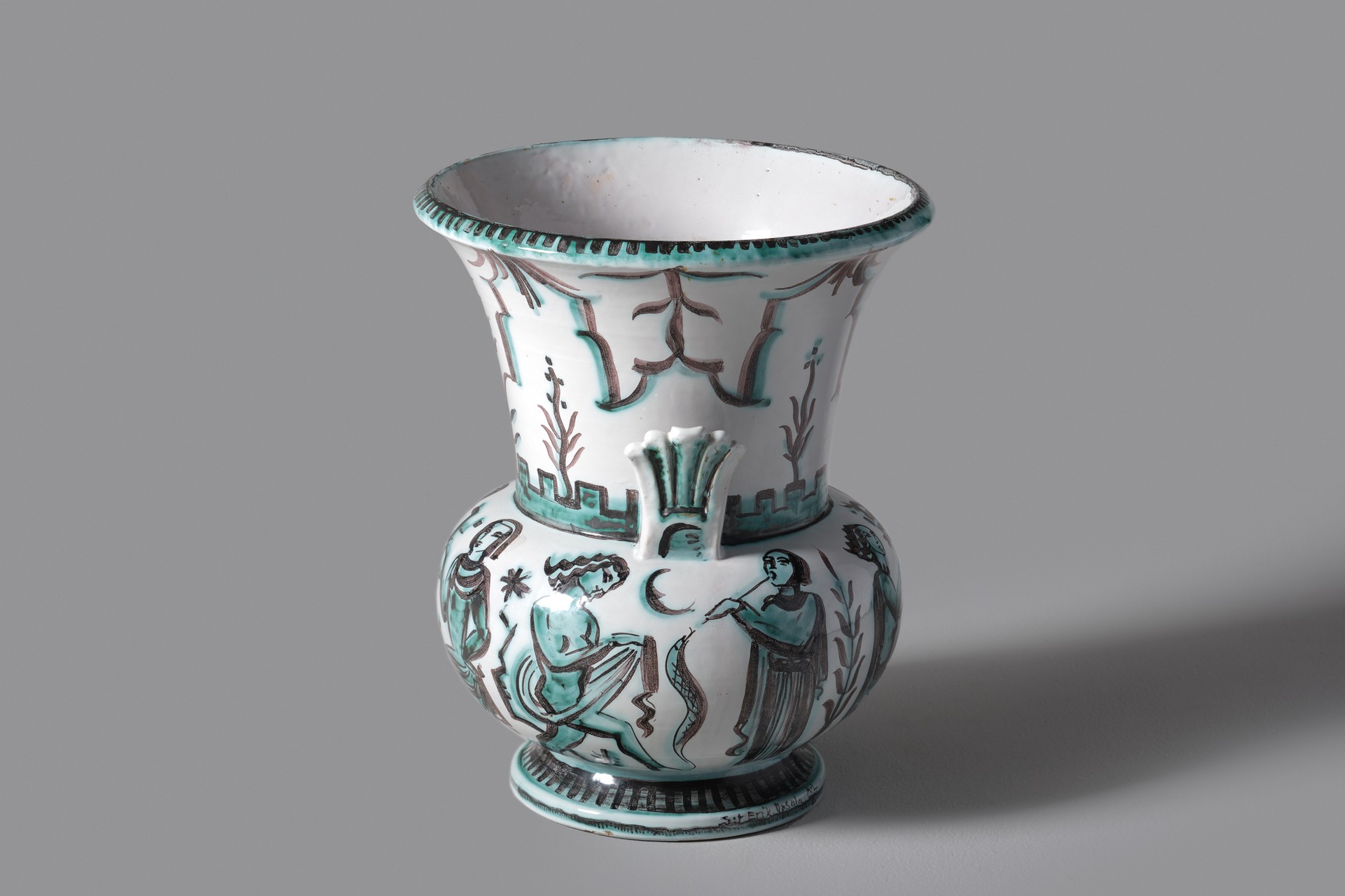 Large Urn image 2