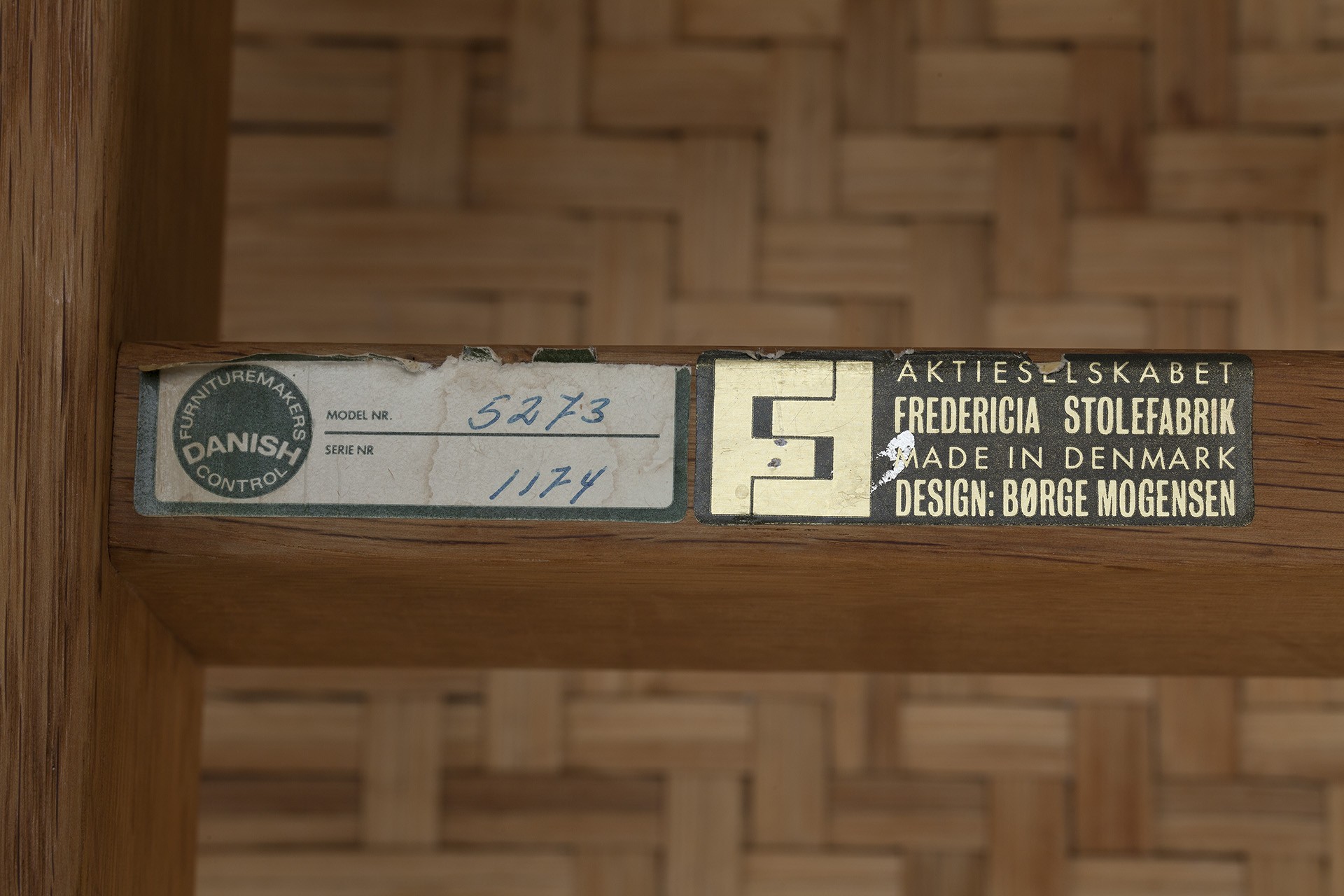 Bench / Table image 3