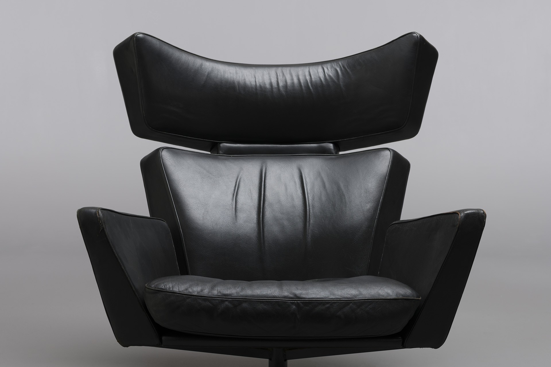 Rare 'Ox' Armchair image 11