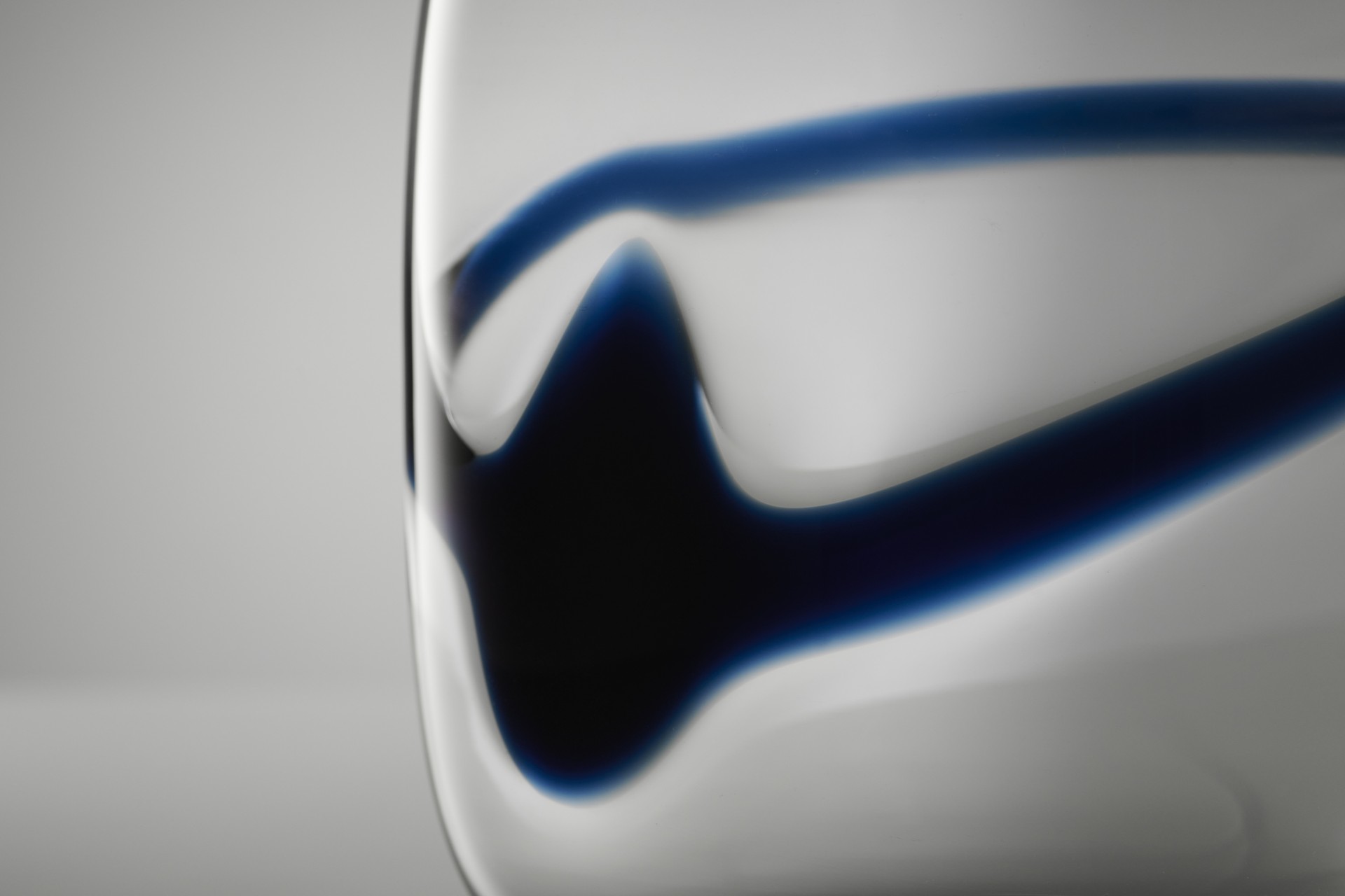 Vase image 3