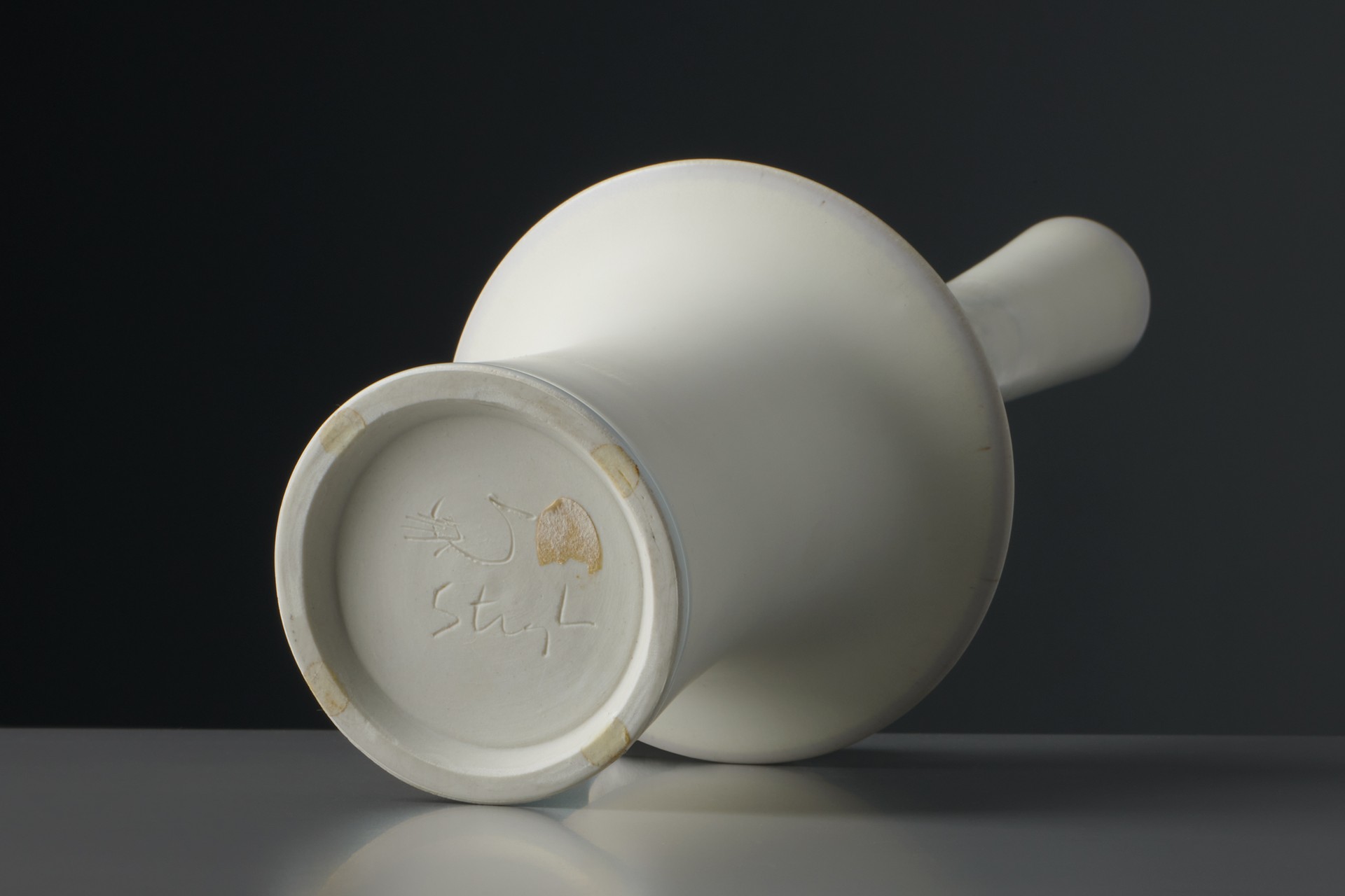 Vase image 4