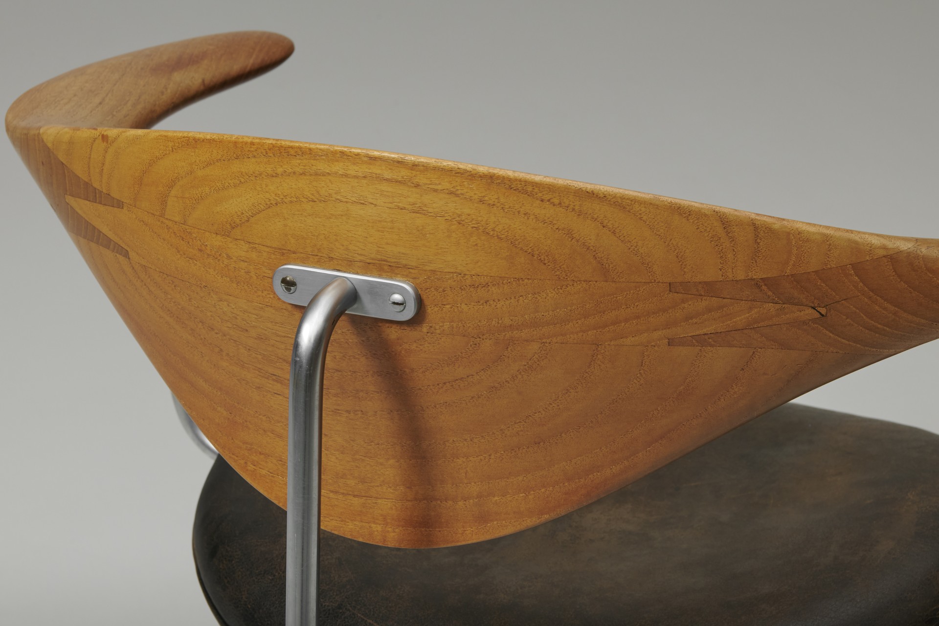 Early 'Swivel' Chair image 5
