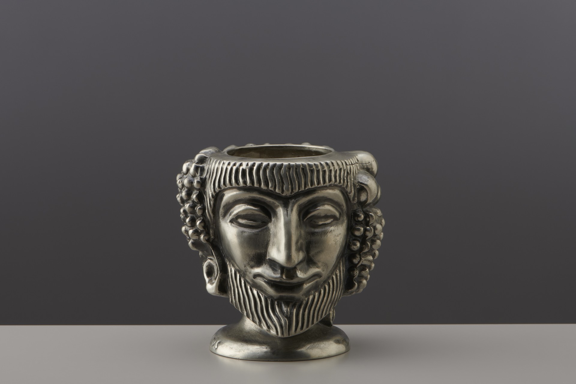 'Janus Head' Vase image 3