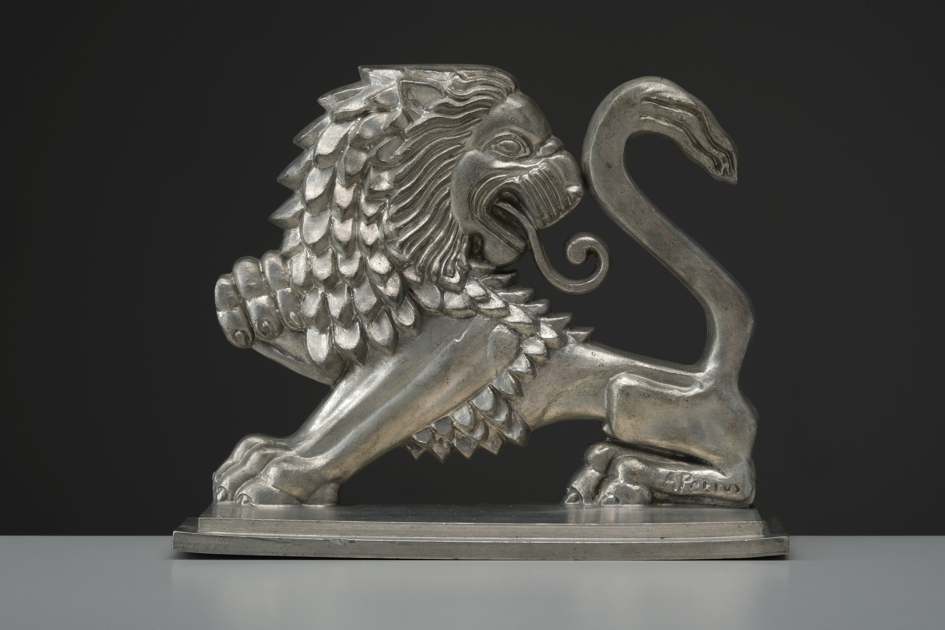 Pair of Bookends image 3