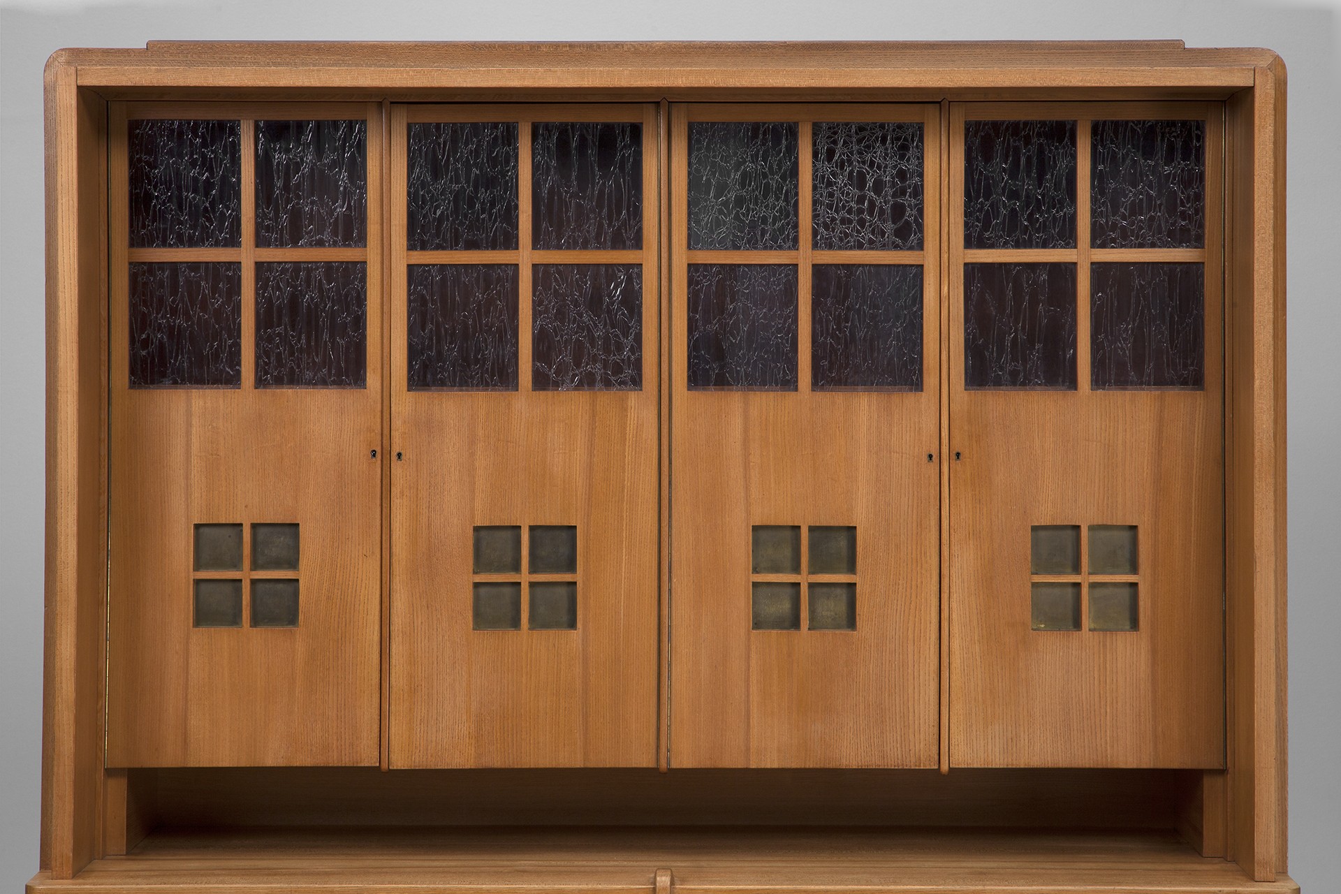 Cabinet image 4