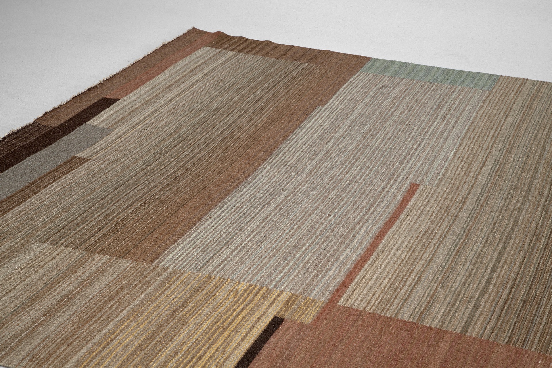 Finnish Art Deco Carpet image 6