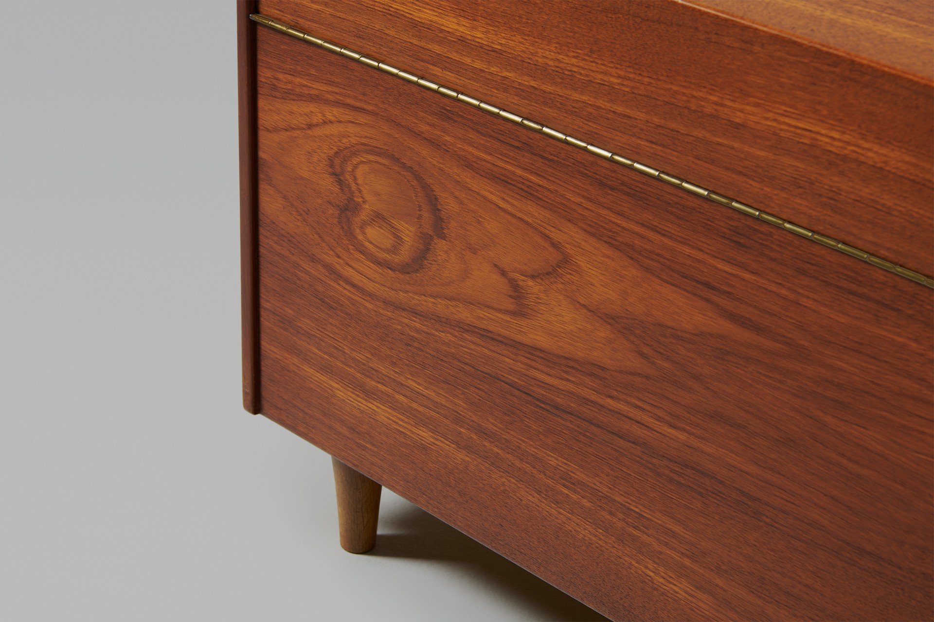 Bar Cabinet image 5