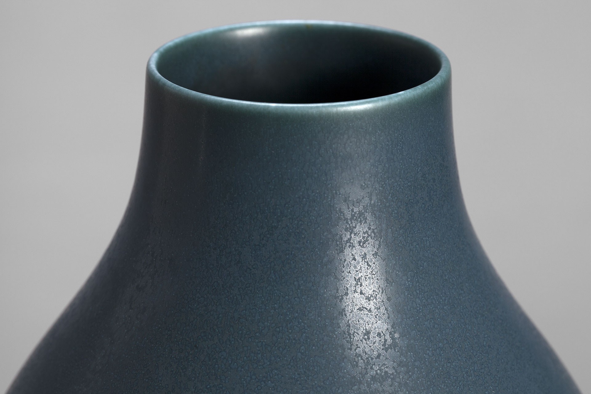 Large Vase image 3