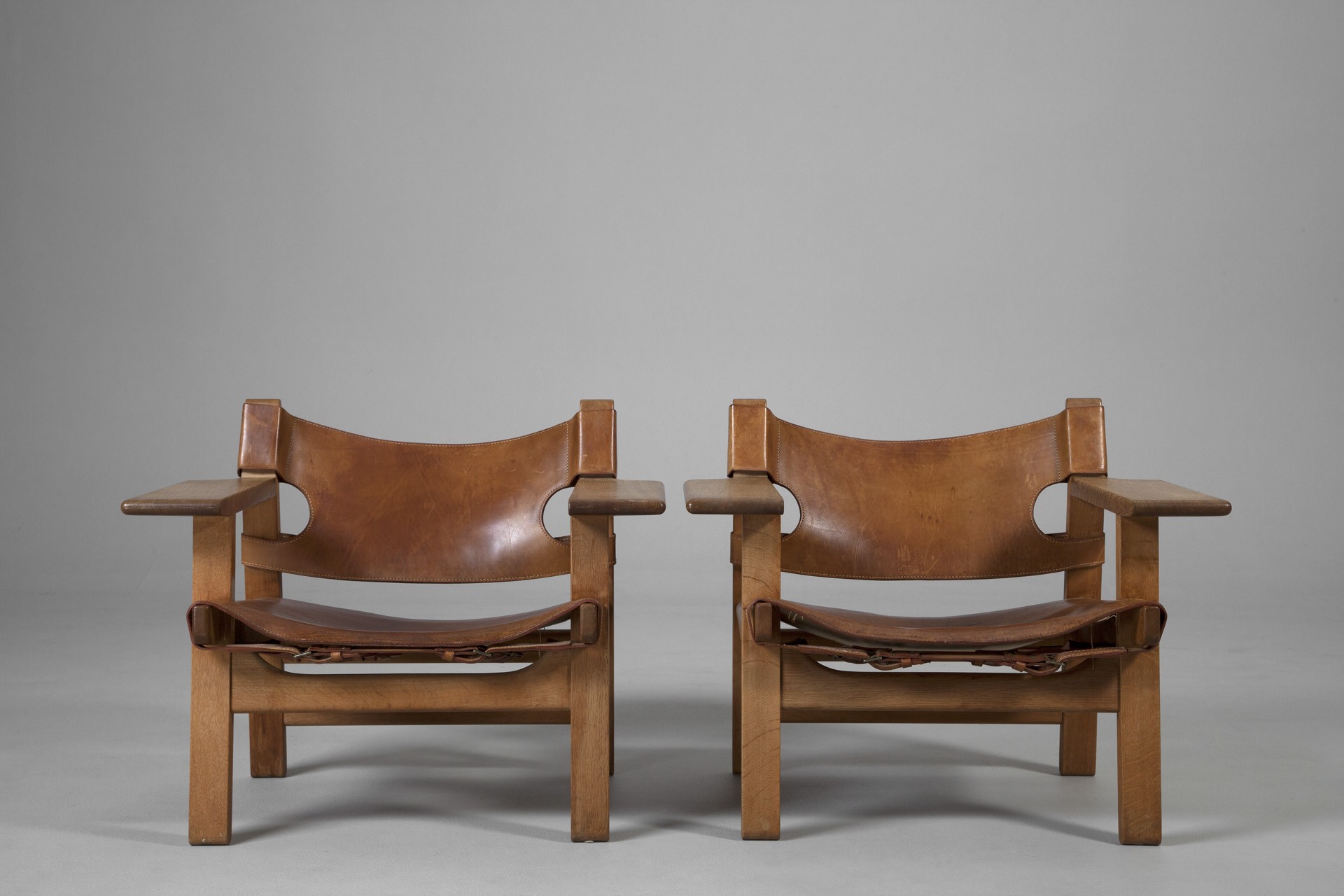 Set of Three Armchairs 'The Spanish Chair' image 3
