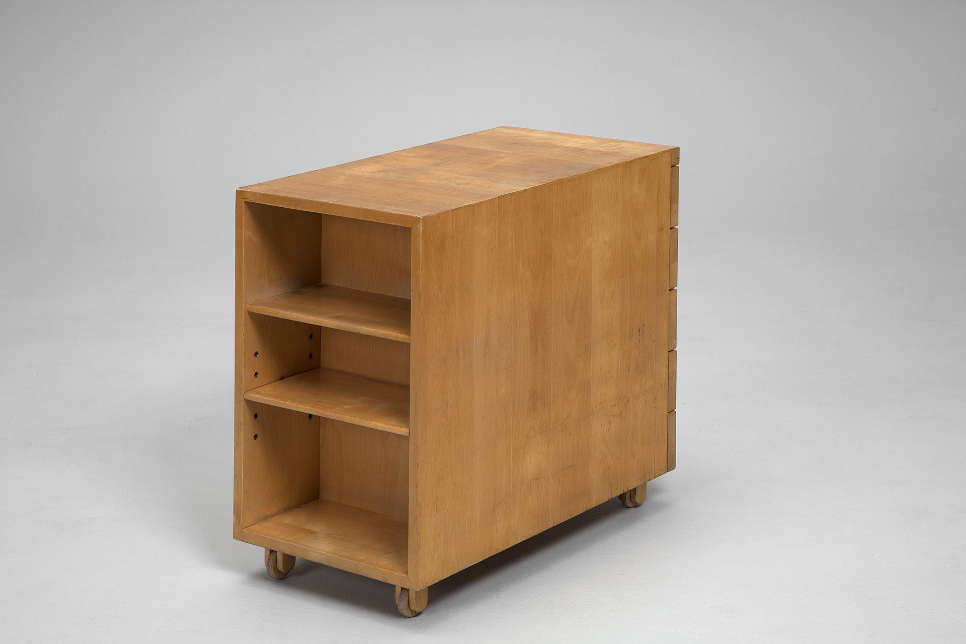 Drawer image 3