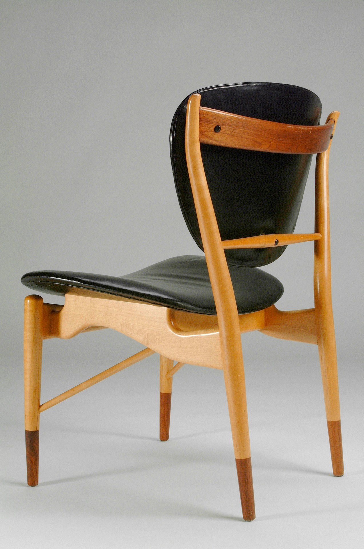 Finn Juhl Dining Set image 5
