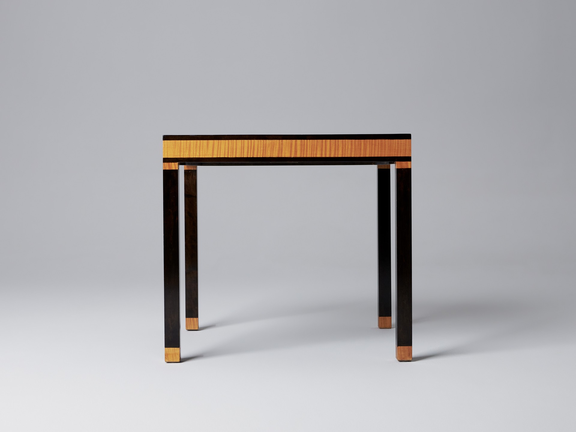 'Corall' Side Table image 4