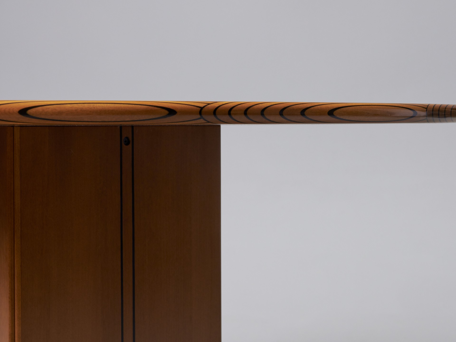 'Africa' Table image 6