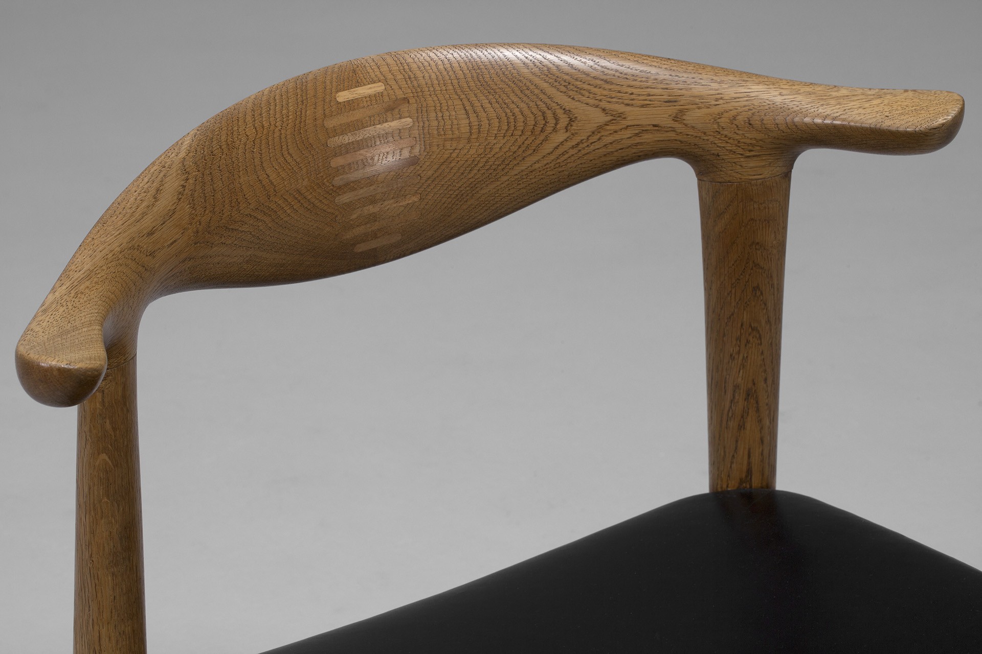Set of Twelve 'Cowhorn Chairs' image 3