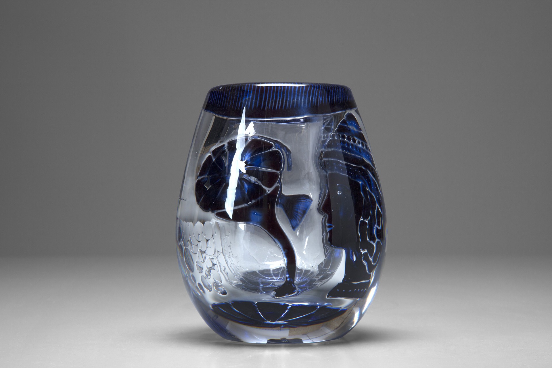 'Ariel' Vase image 2