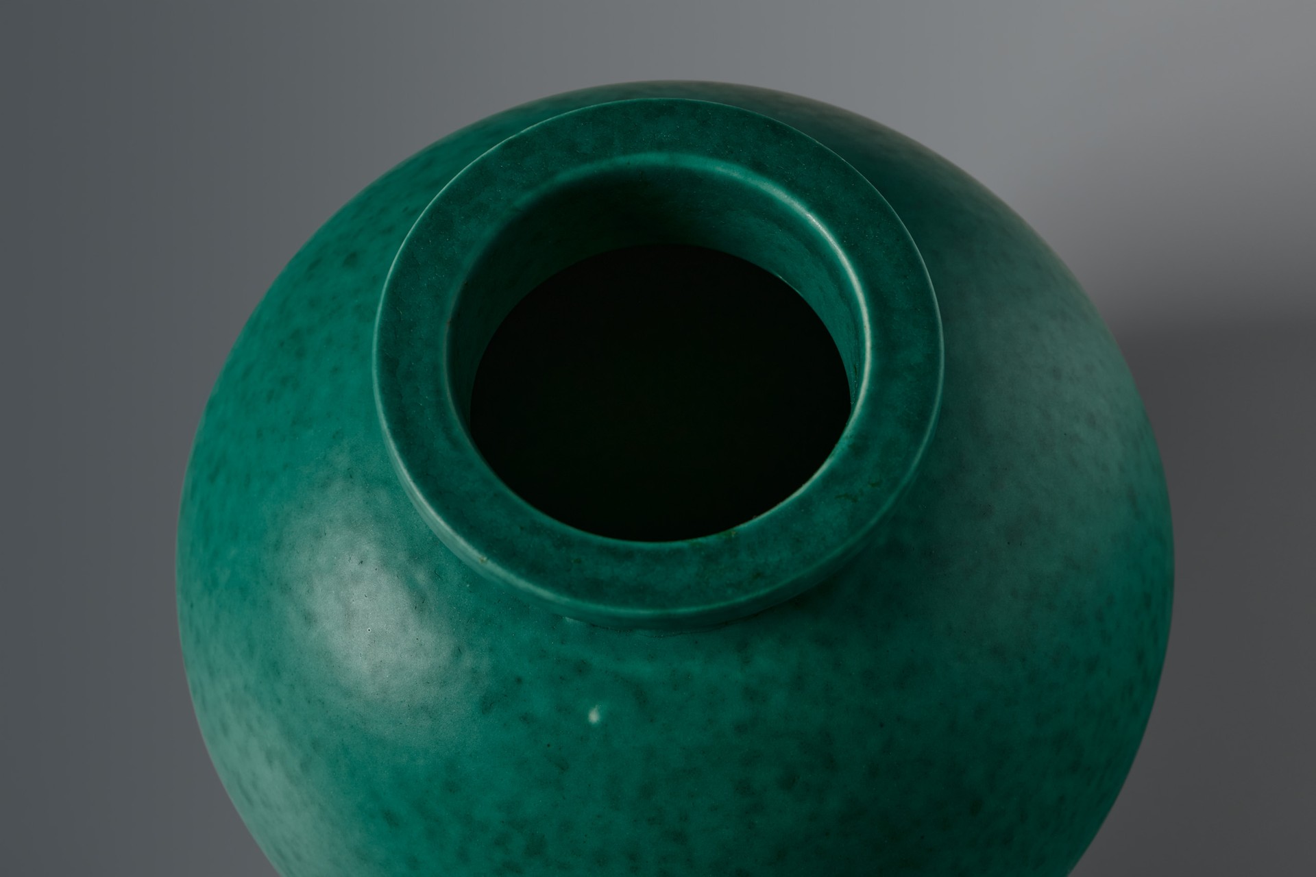 Vase image 2