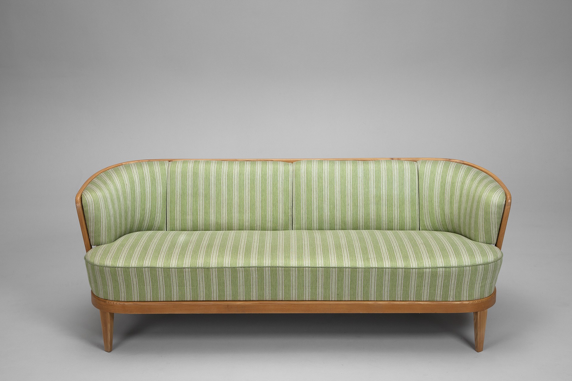 Sofa image 2
