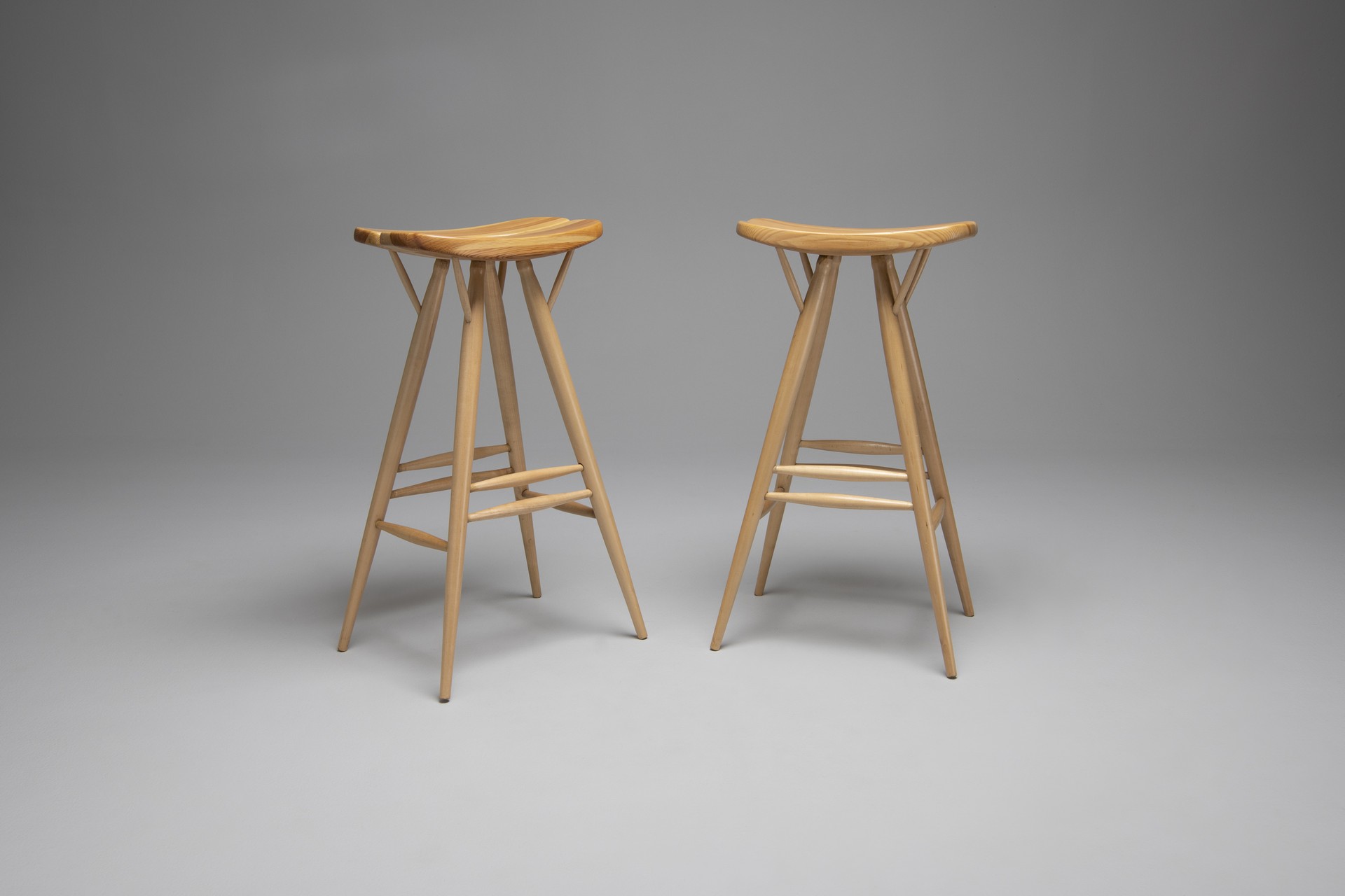 Pair of Bar Stools image 2