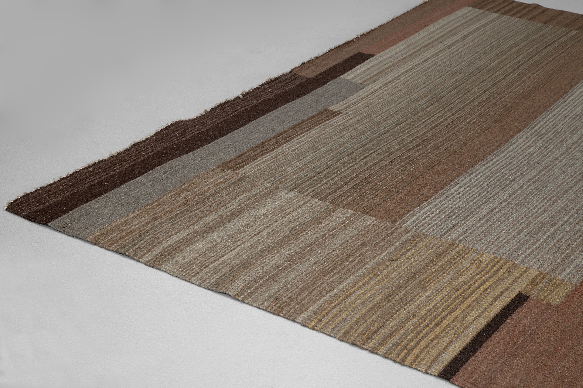 Finnish Art Deco Carpet image 3