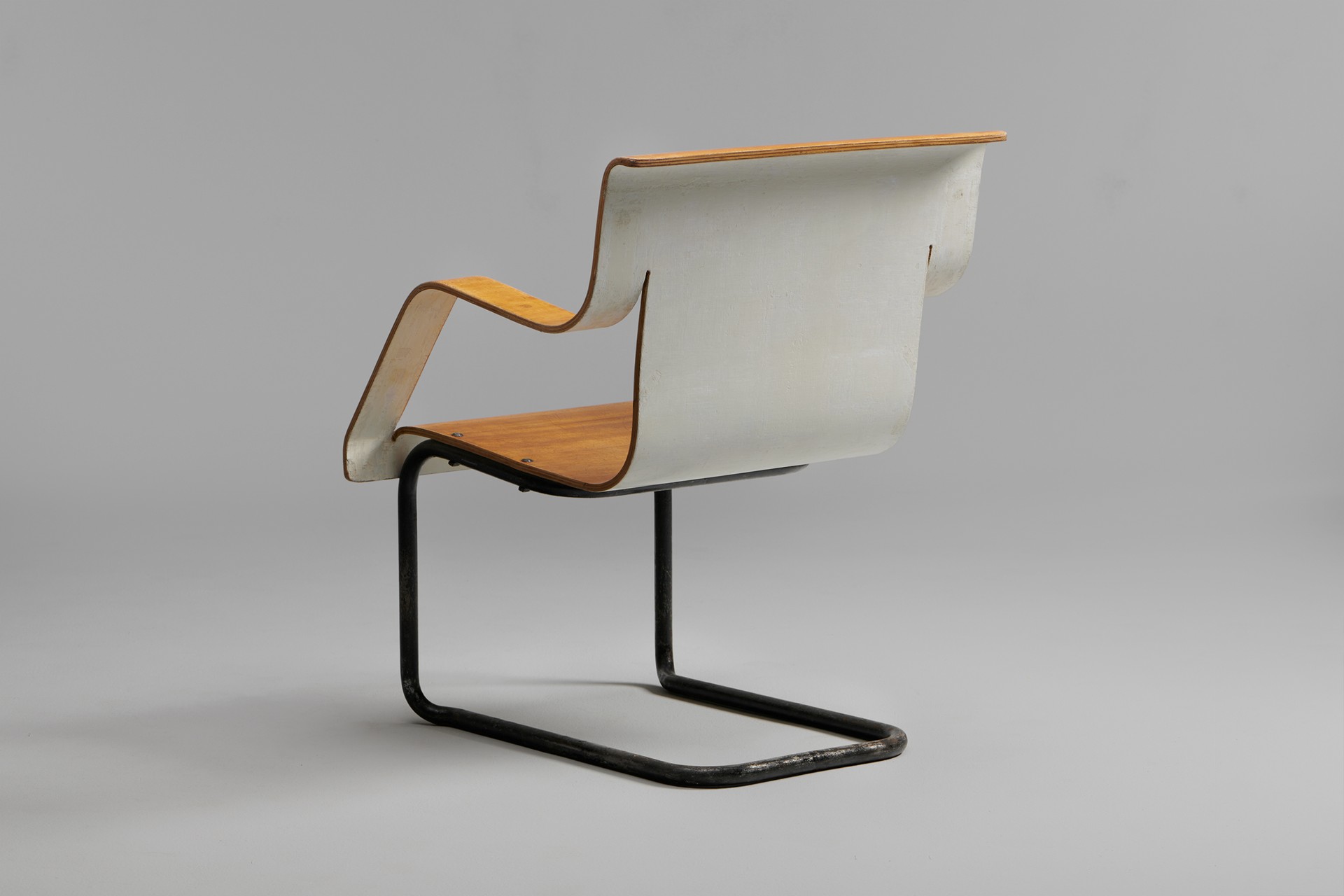 Rare Cantelivered Armchair, Model no. 26 image 2