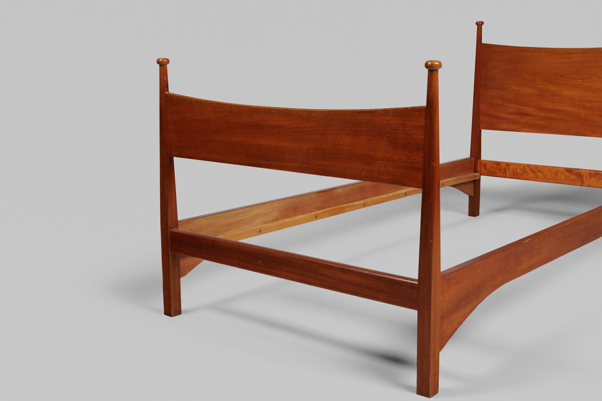 Pair of Beds image 4