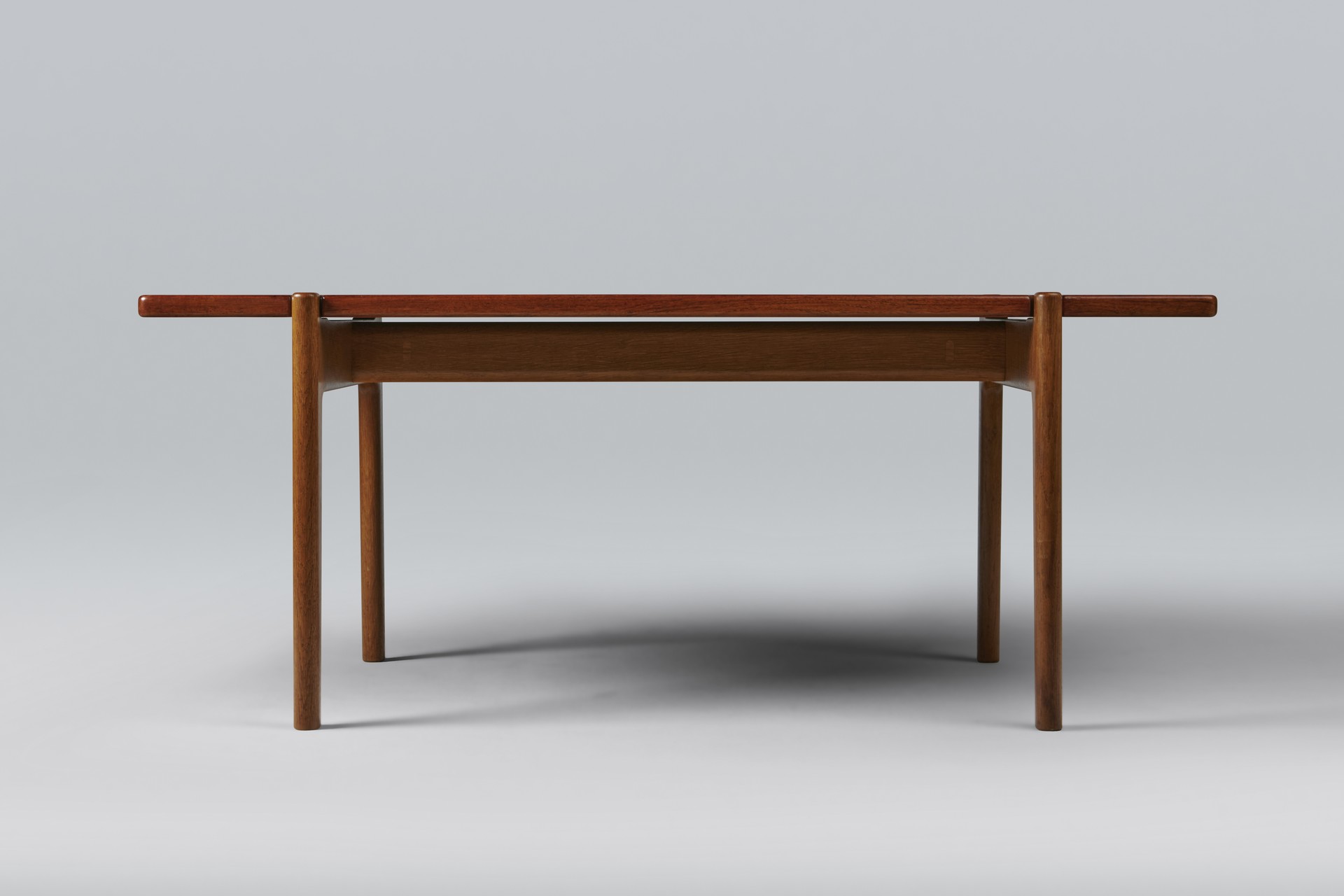 Reversible Coffee Table image 5