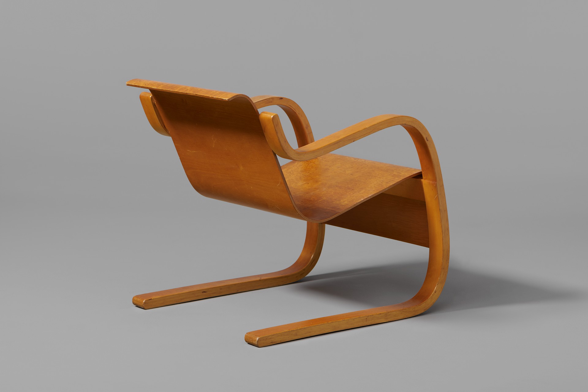 Cantilevered Armchair, Model no. 31 image 2