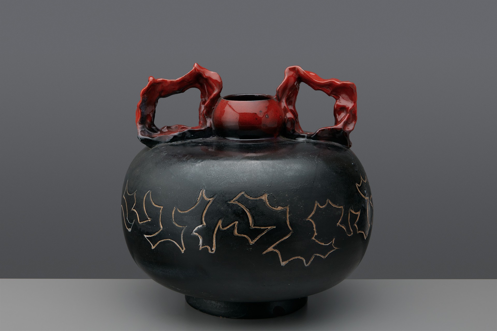 Pair of Italian Vases image 2